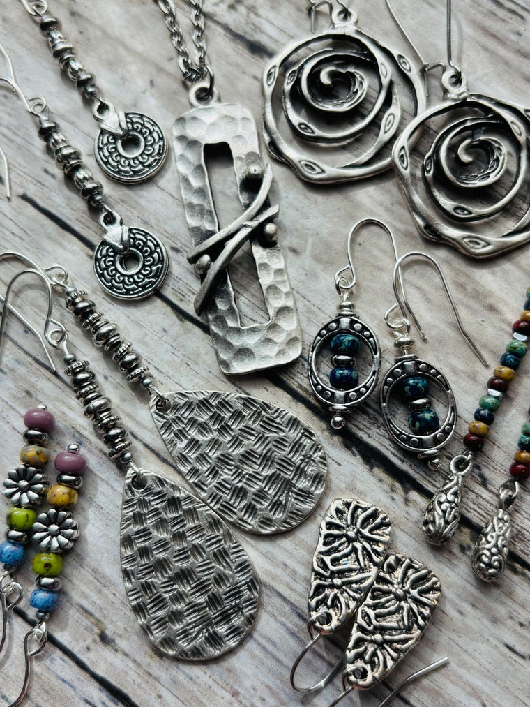 アクセサリー CHOOKE SILVERSMITHING IRREGULARWORKS RiverviewMetalWorks - Etsy