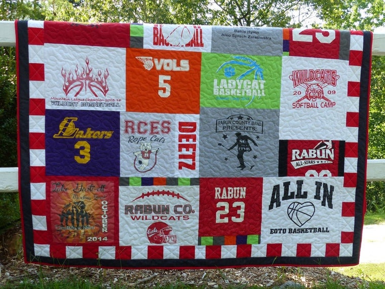 StitcheryByKristi - T-shirt Quilts, Handmade Quilts, Custom Quilting - Etsy