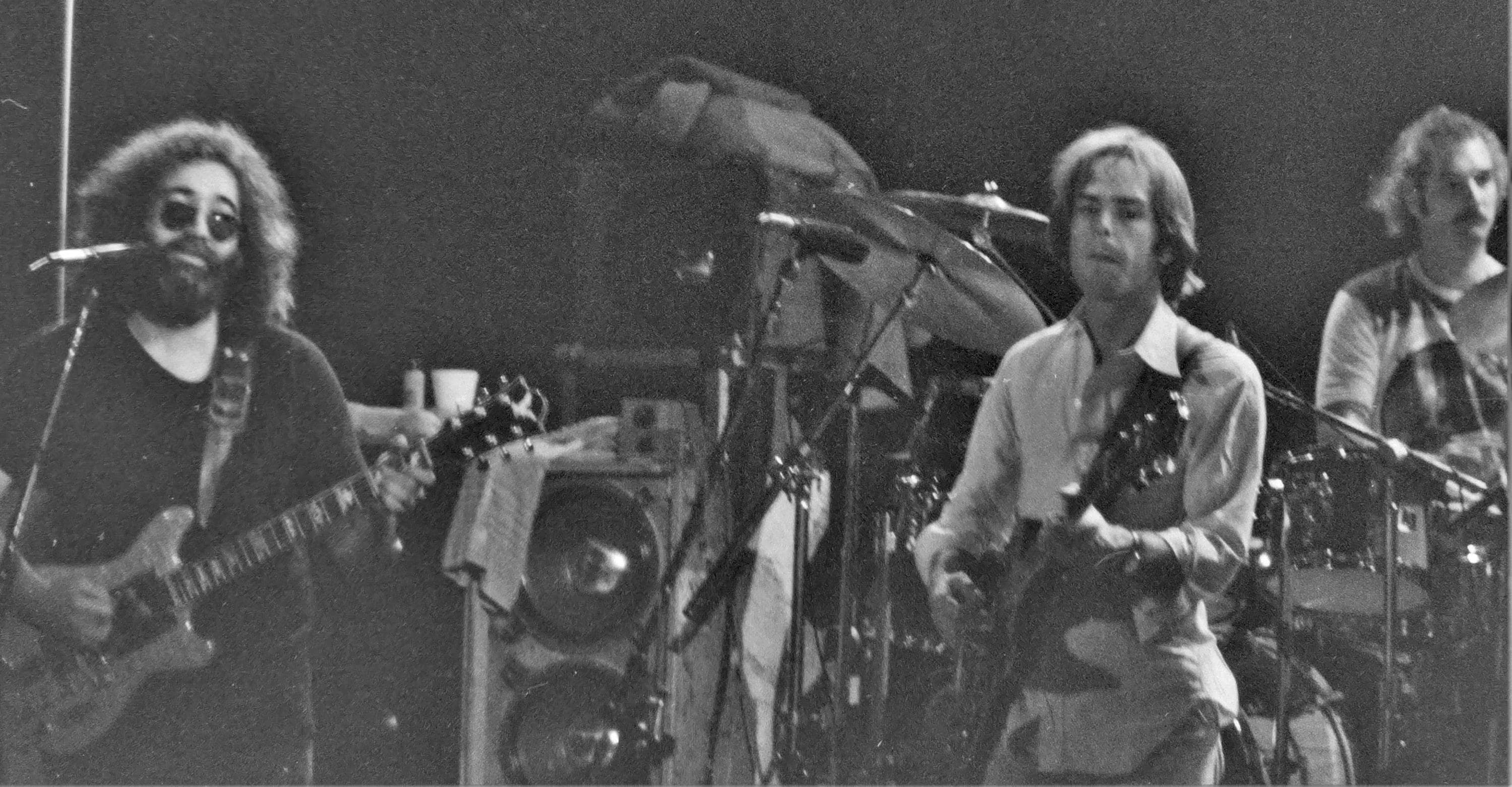 FatManRocks.com #gratefuldead #jerrygarcia #bobweir #phillesh #billkrutzman #mickeyhart #brentmydland #vincewelnick #deadandcompany #johnmayer #PigPen #BruceHornsby #RonMcKeran #MelvinSeals Grateful Dead Dead & Company Jerry Garcia Bobby Weir Phil Lesh Bill Kreutzmann Mickey Hart John Mayer Oteil Burbridge Jay Lane Melvin Seals