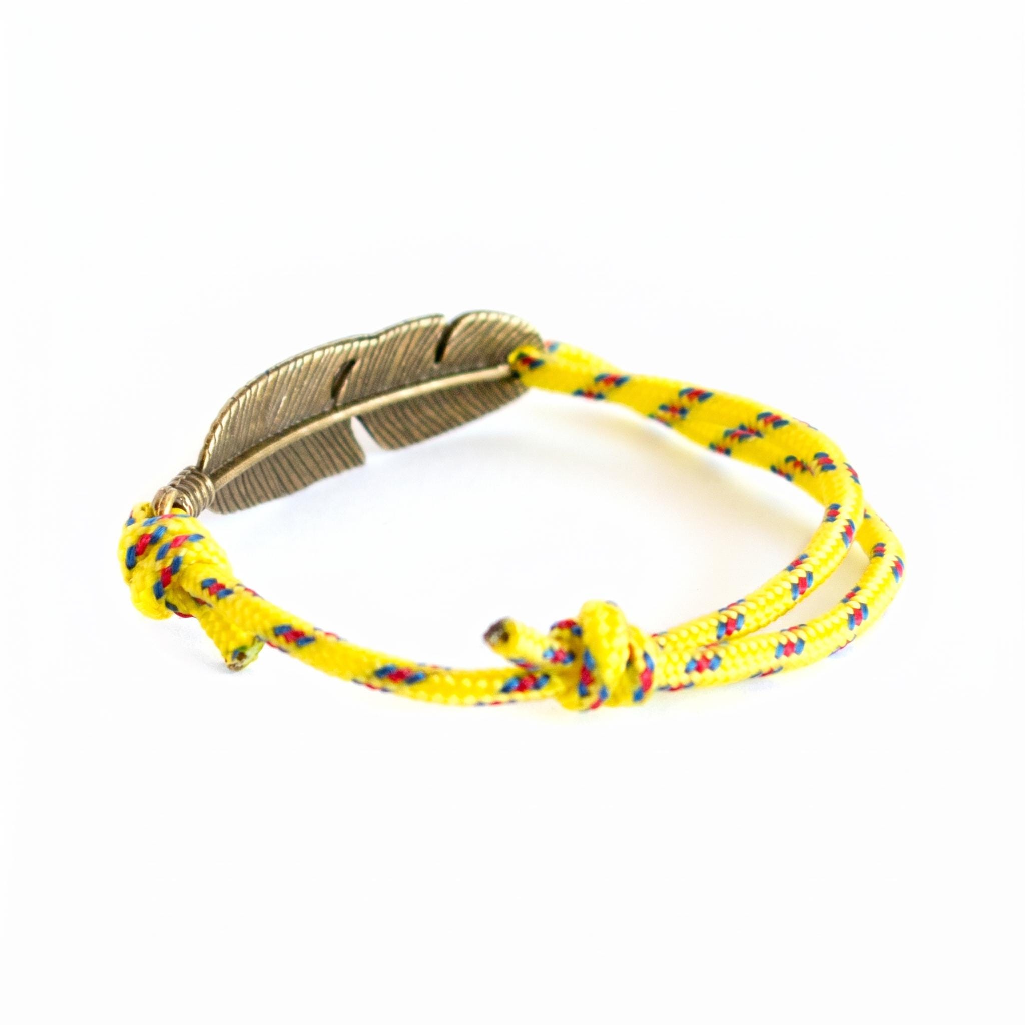 camping bracelet with adjustable fit, inspired by climbers and surfers lifestyle.
