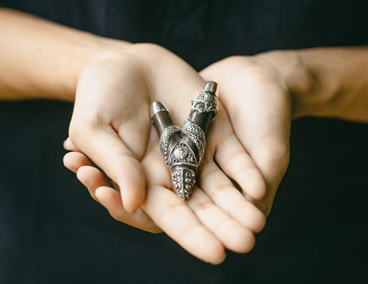 kuripe dark wood with silver snake ornament by Dewata Studio