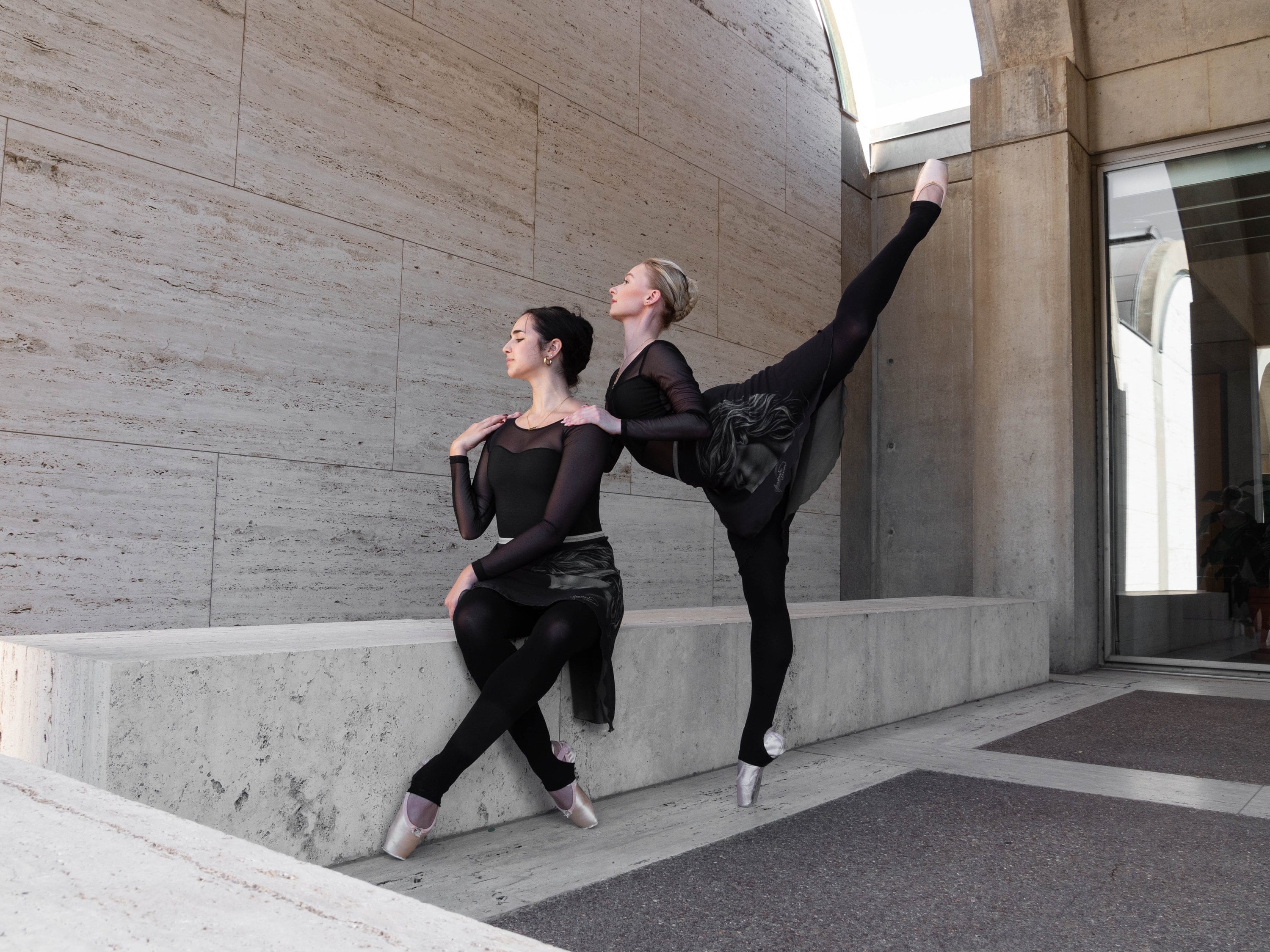 2 dancers in Aurora Skirts