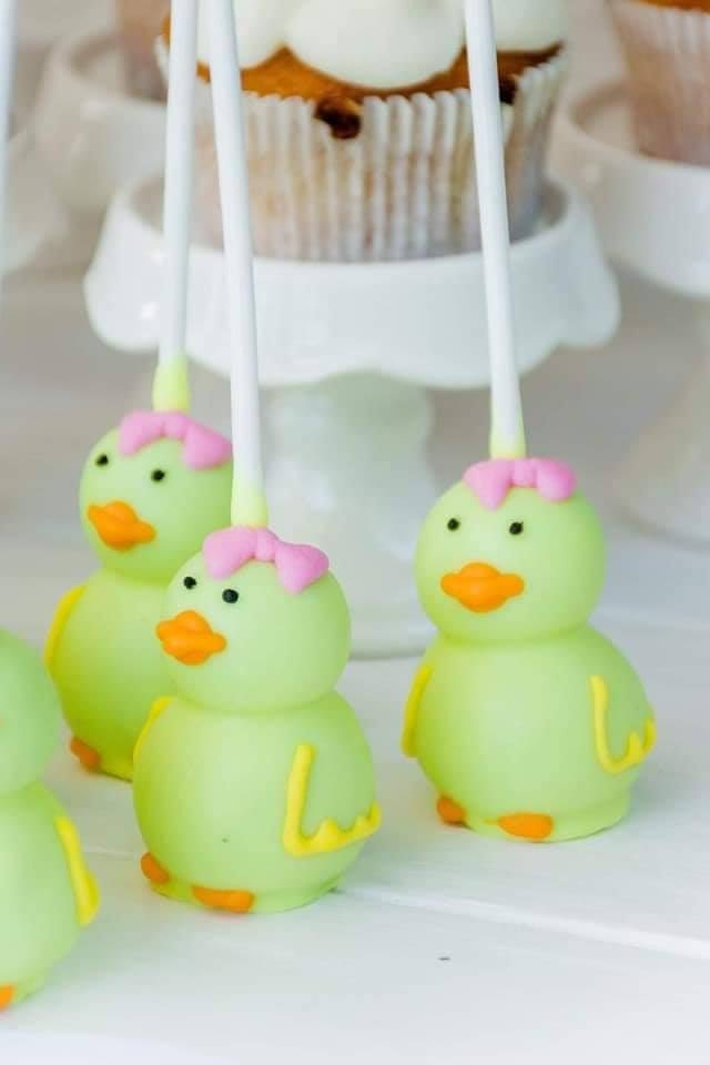 Rubber Ducky Birthday Party Ideas | Little Printables Shop | Rubber Ducky Party Ideas | Rubber duck Baby Shower Ideas | Rubber Duck Party Decor | Rubber Duck Party Favor | Rubber Duck Food Ideas