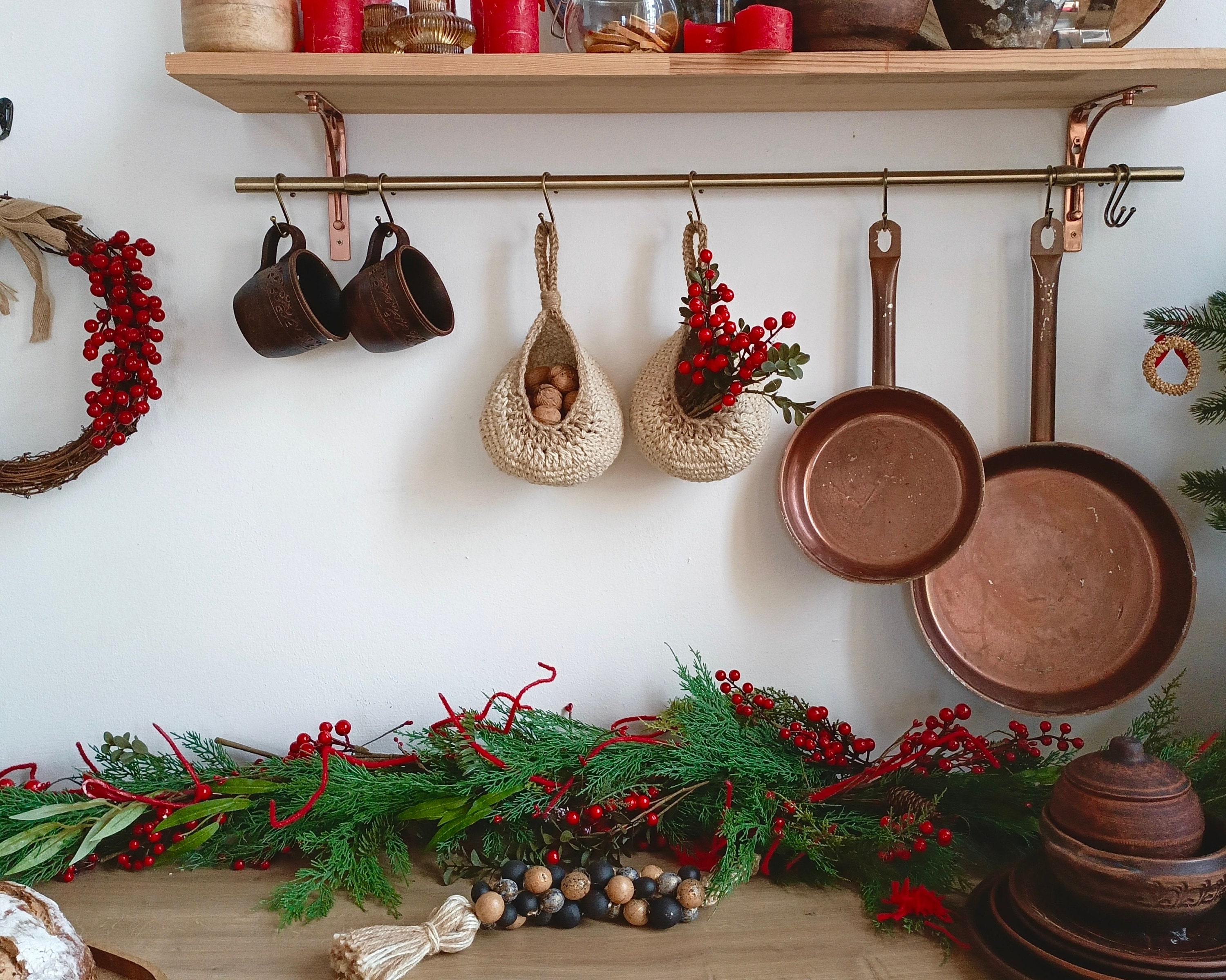 Red & Green: A Dance of Tradition
