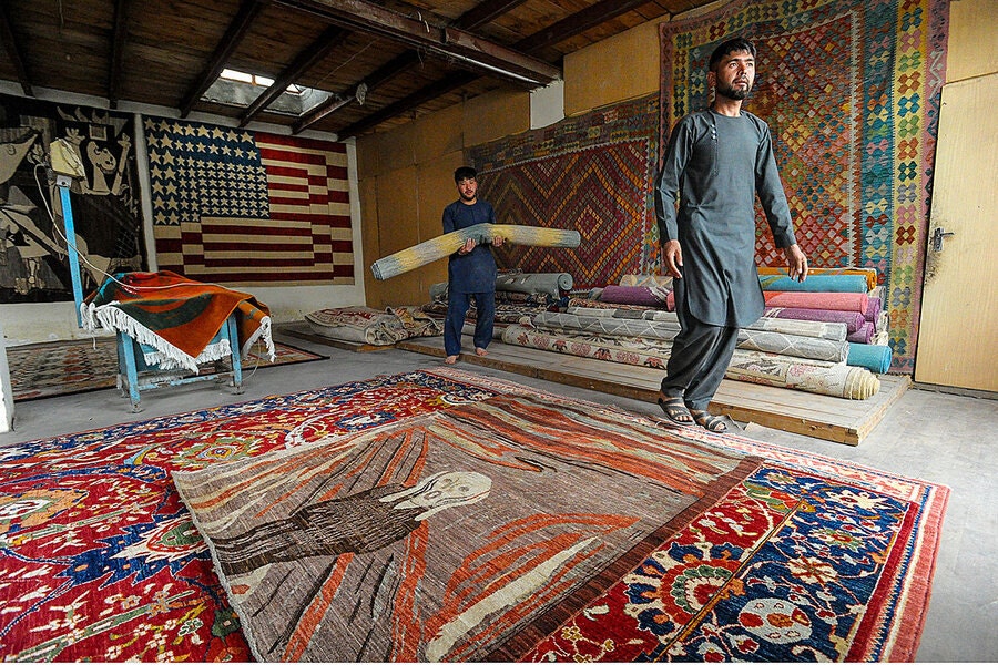 In Afghanistan, weaving ancient industry back into global market