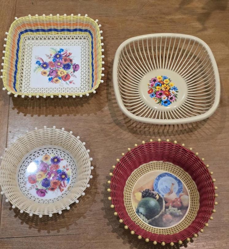 Kitsch Woven Plastic Serving Basket • Mid-Century Retro Floral Fruit Tray or Picnic Bowl