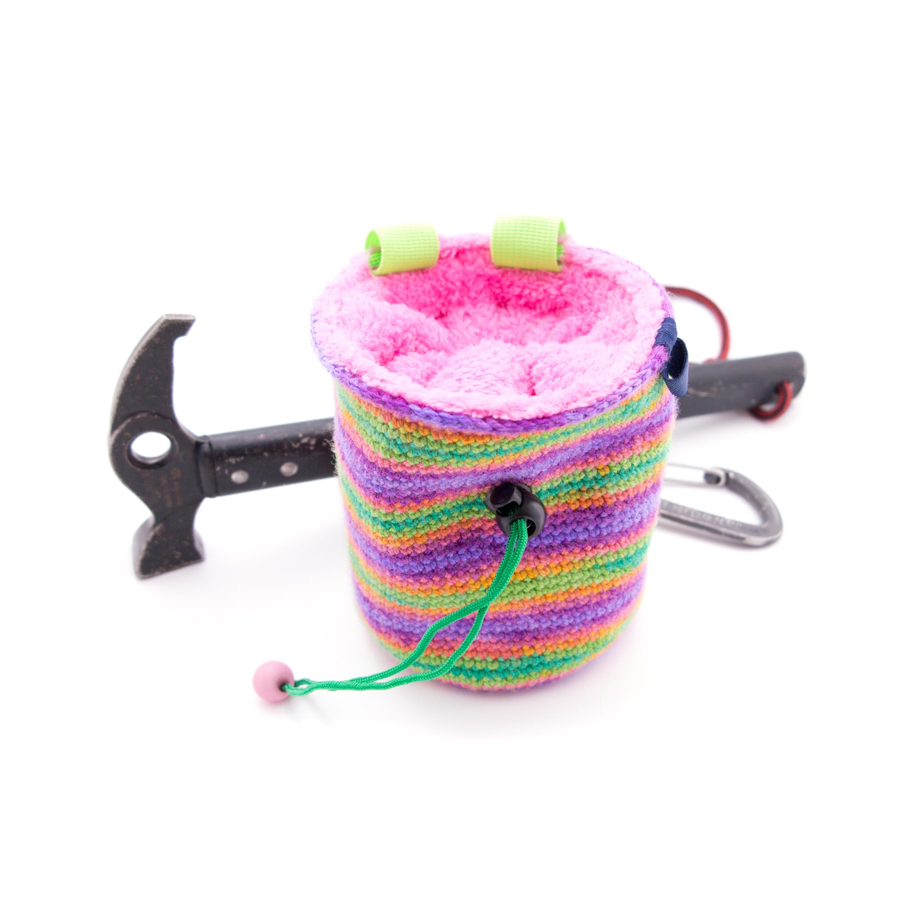 Nadamlada handknit chalk bag climbing