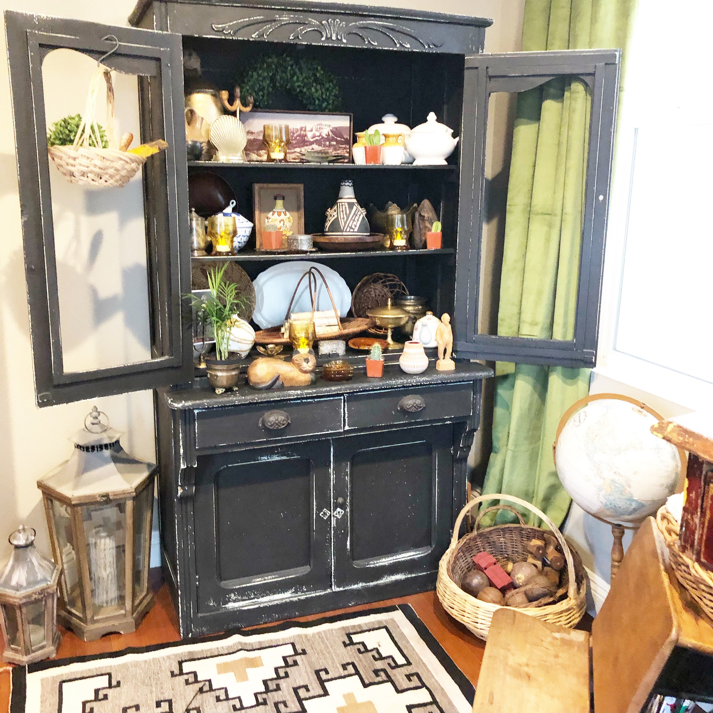Mendez Manor vintage by Nicole Mendez