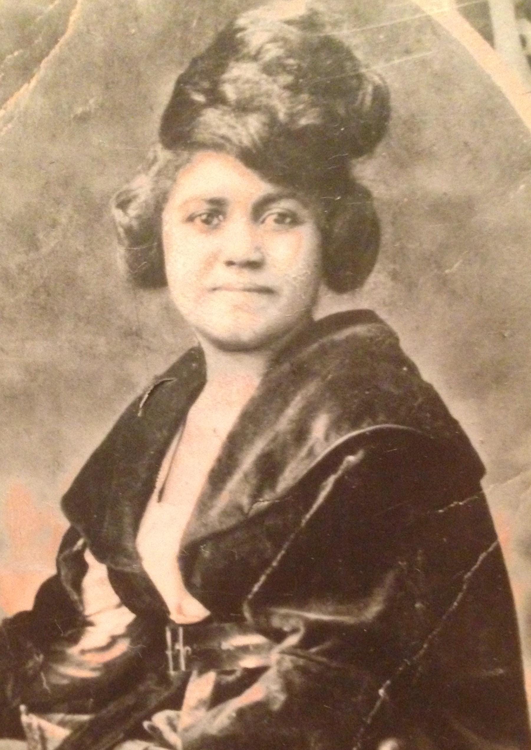 Mrs. Hattie Barnette