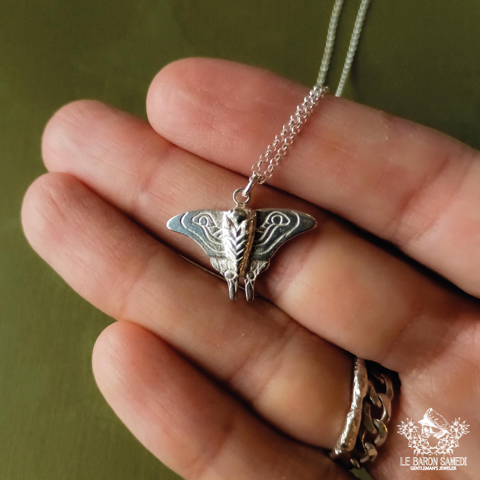 https://www.lebaronsamedi.com/listing/1468308250/the-miller-pendentif-en-argent-sterling