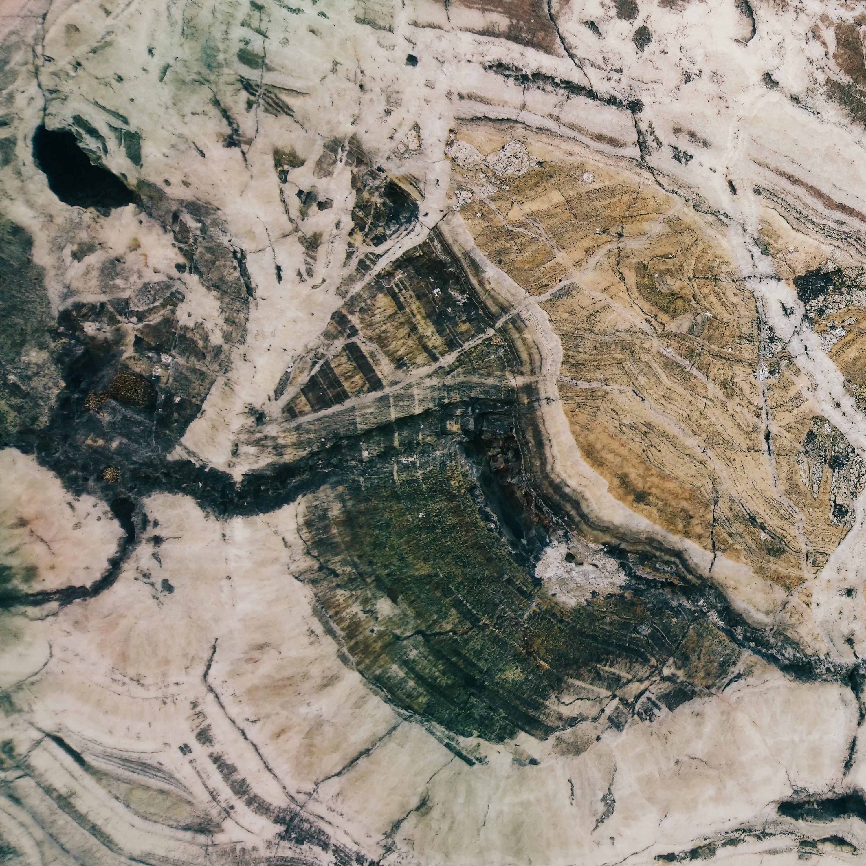 marble rock slices