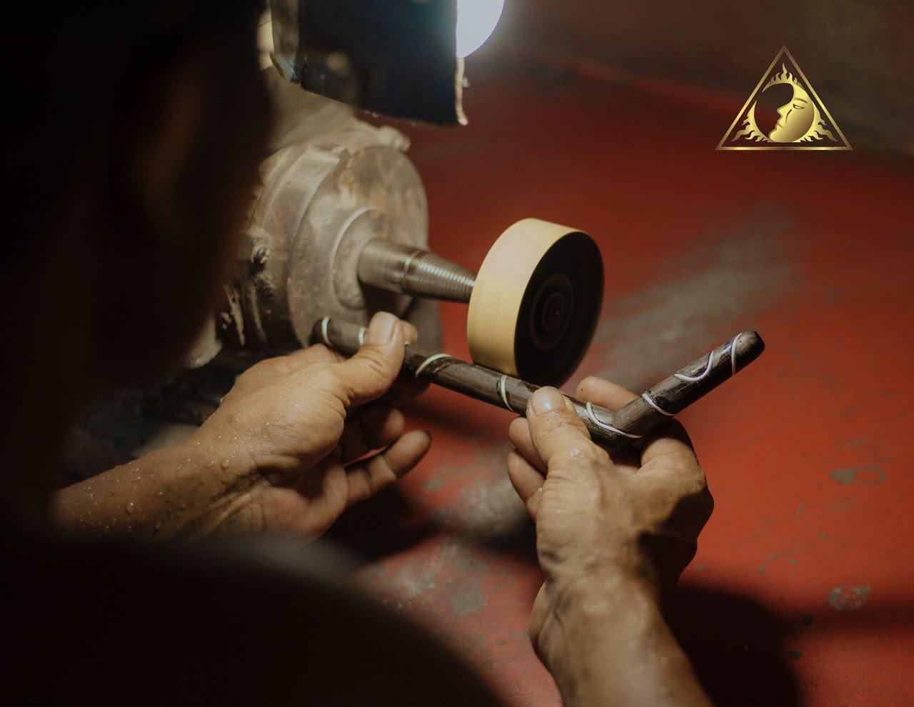 using high purity silver and hard wood for your special kuripe and Tepi by Dewata Studio