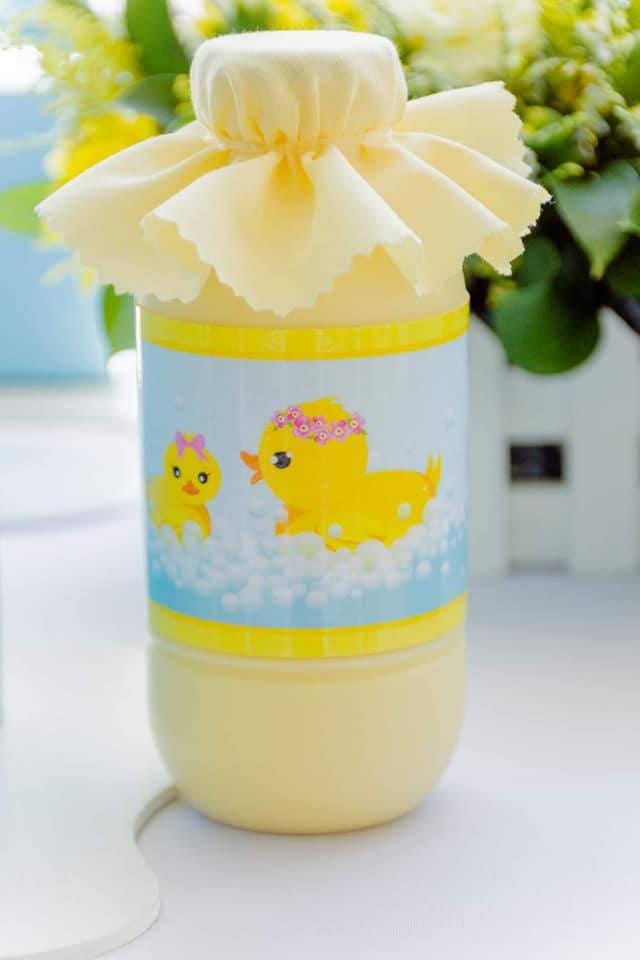 Rubber Duck Party Ideas | Little Printables Shop | Rubber Ducky Birthday Party Ideas | Rubber ducky Party Decor | Rubber ducky Party Decorations | Rubber Duck Party Favors | Rubber Duck Theme | Rubber Duck Food Ideas | Rubber ducky Beverage Ideas | Rubber Duck Party Drink