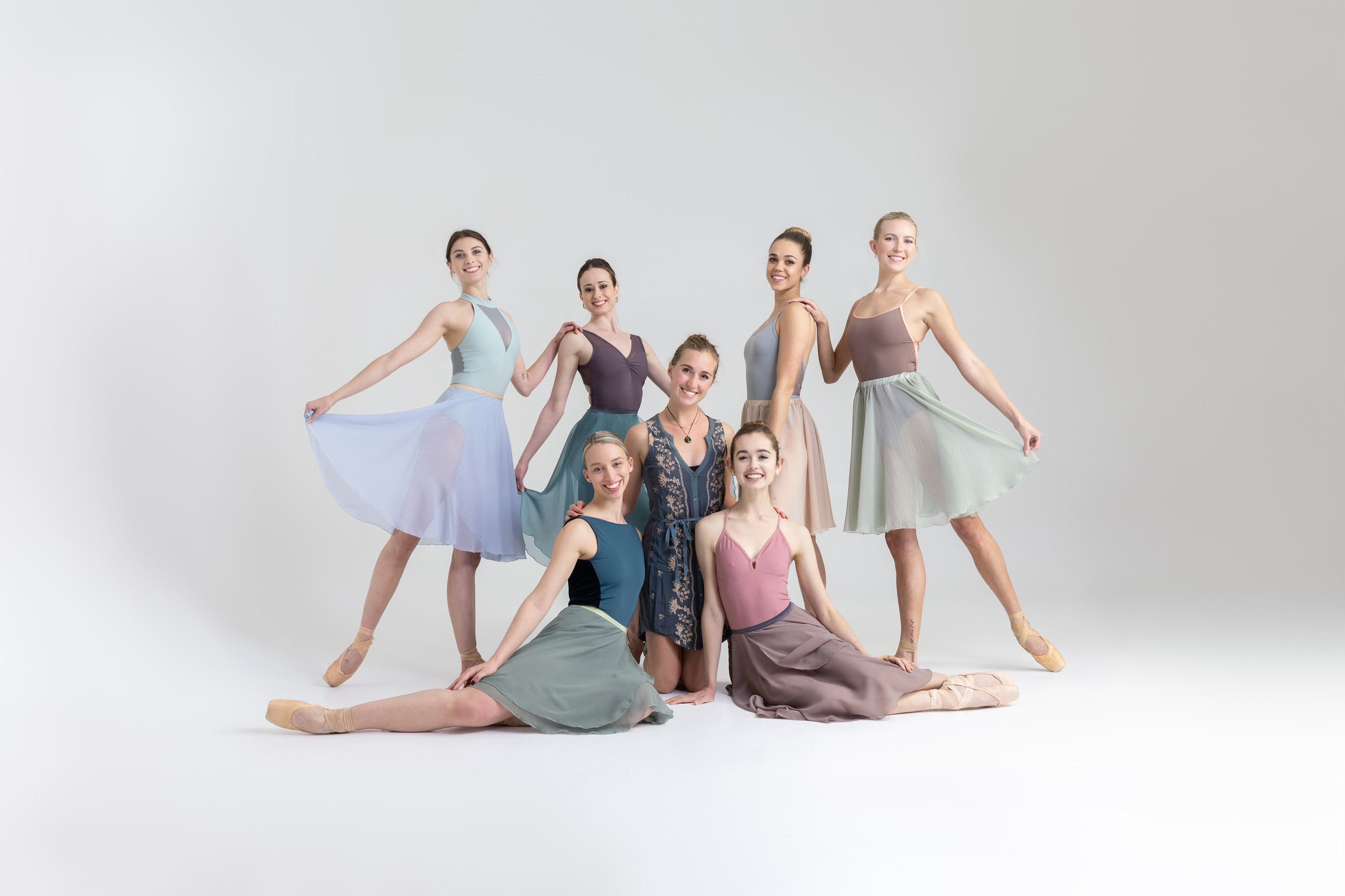 Sophie Williams with dancers of ACC