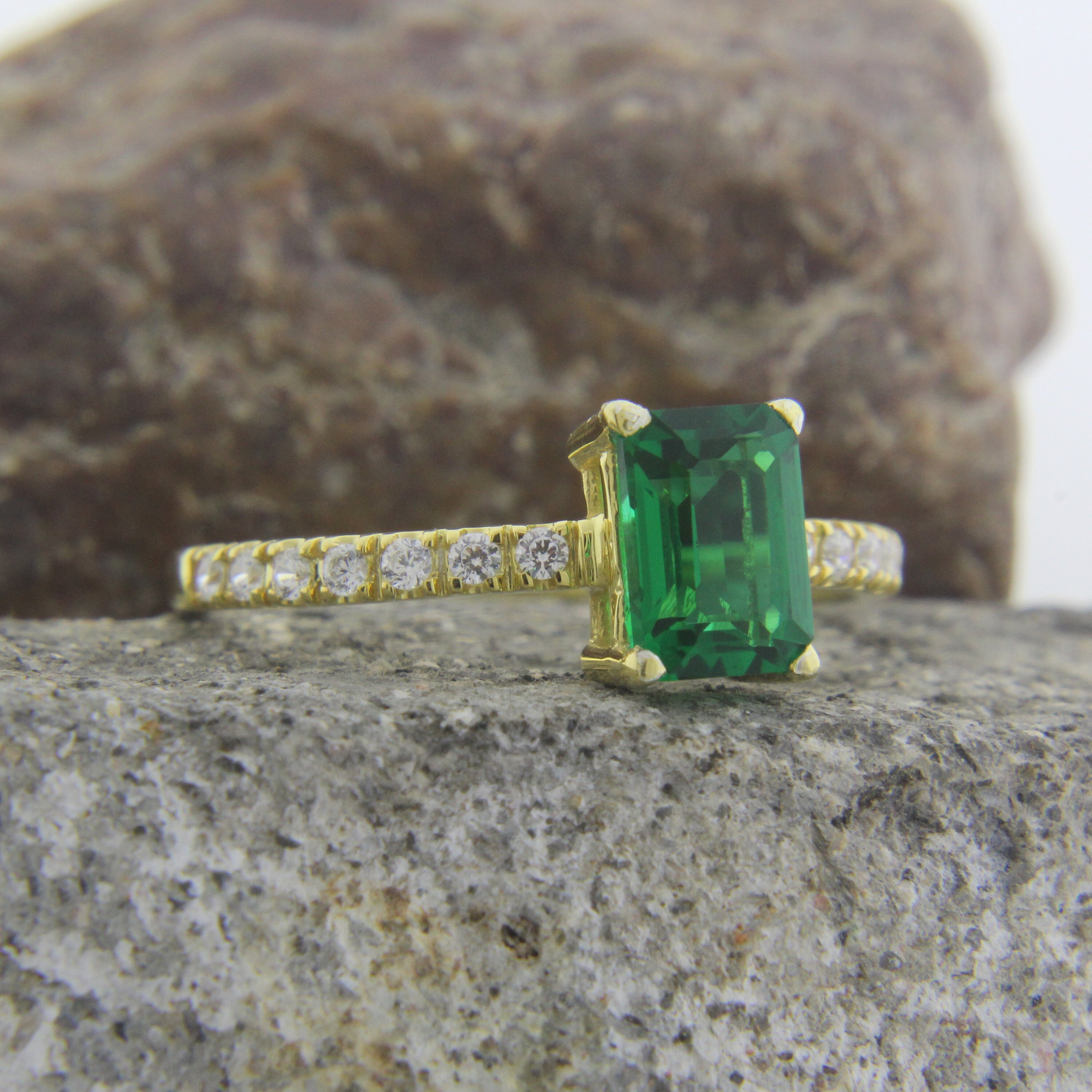 Emerald Moissanite Engagement Ring: Classic Elegance for Every Celebration