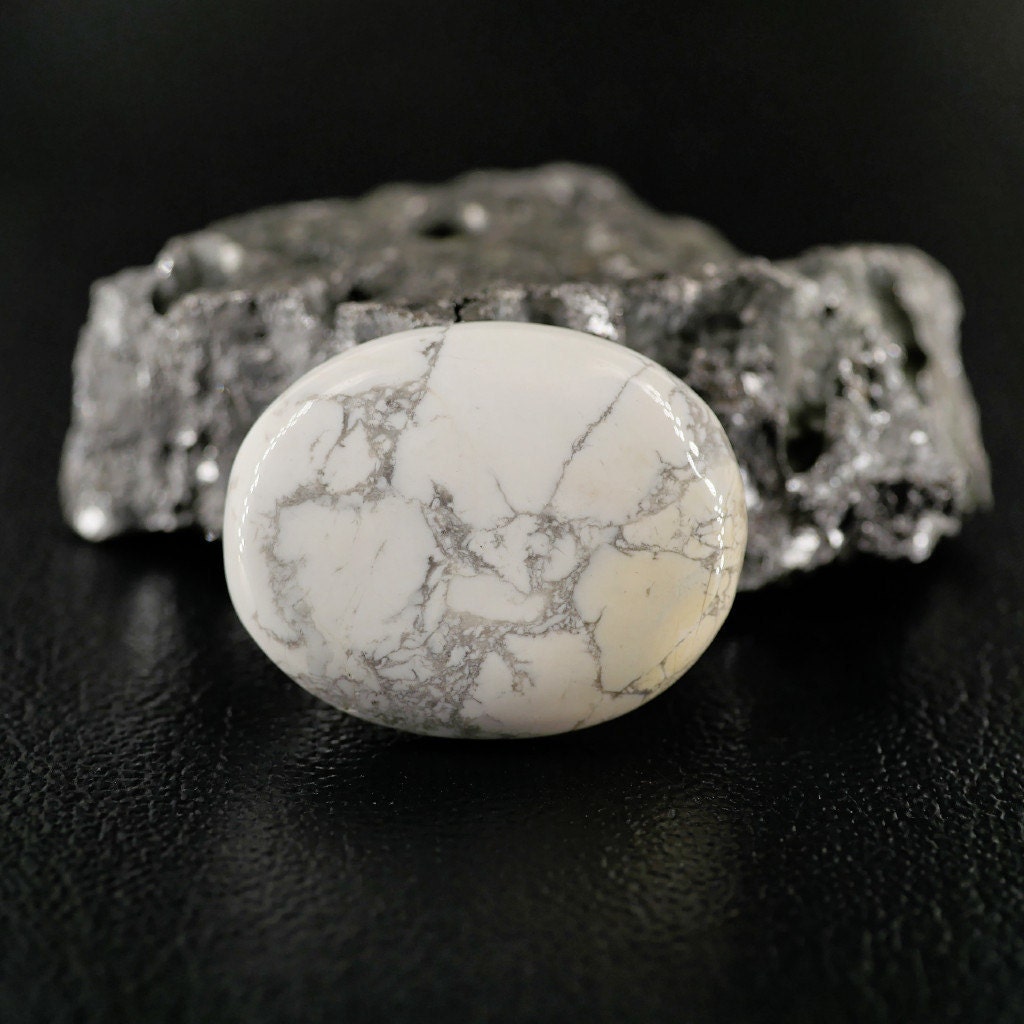 Howlite blanche - Taille cabochon