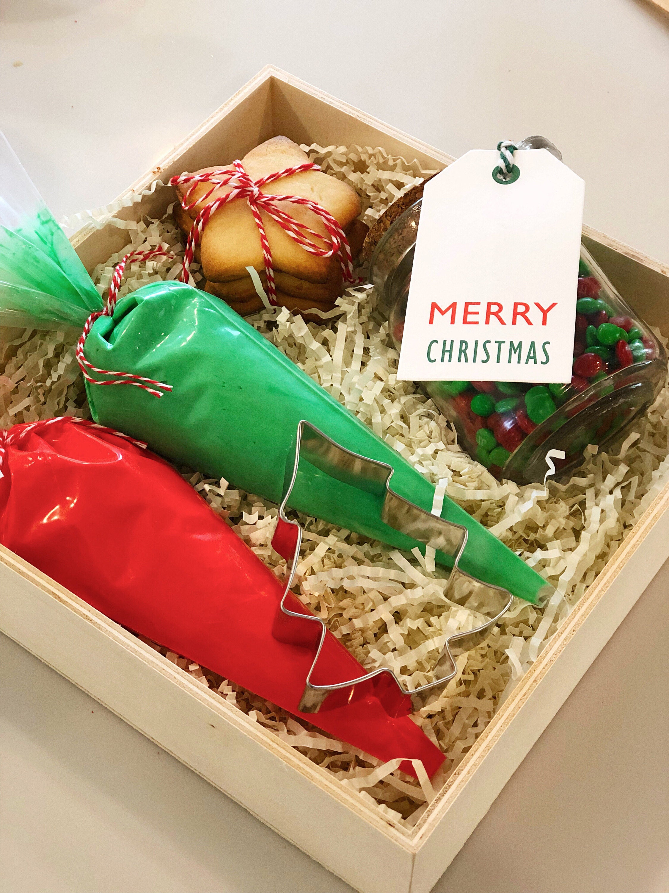 milkandhoneytees_festivehaus3