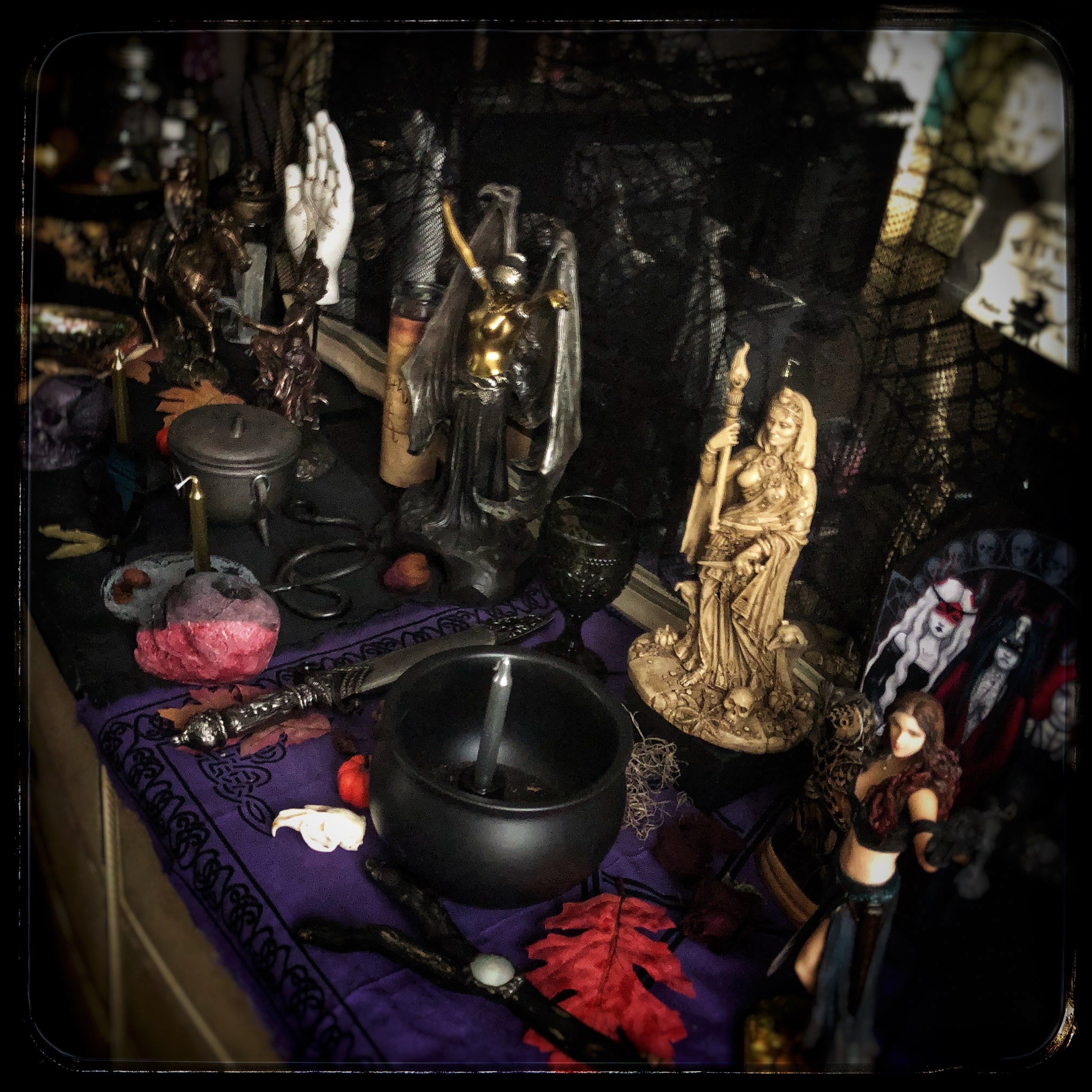 Dark goddess altar
