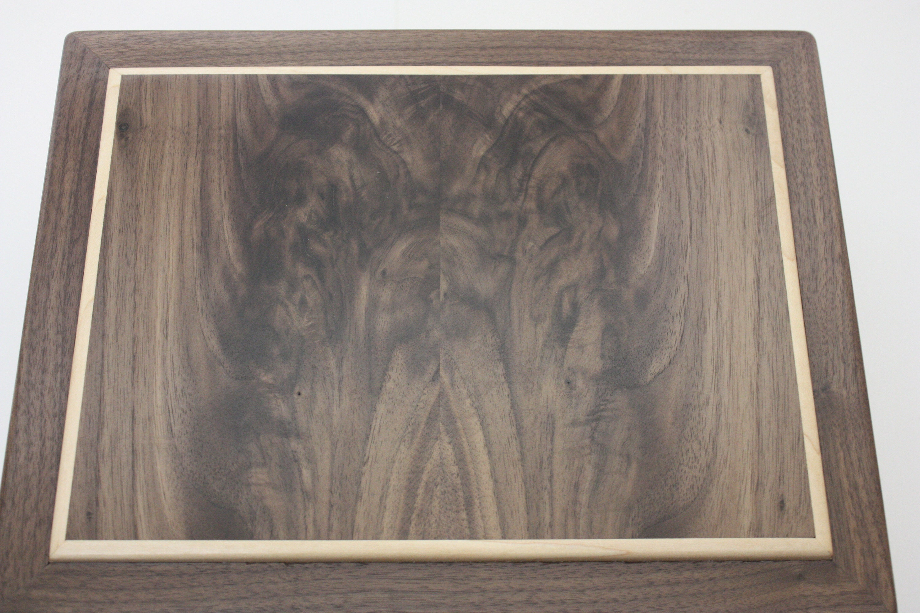 Book-Matched Black Walnut Lid on a Wooden Box