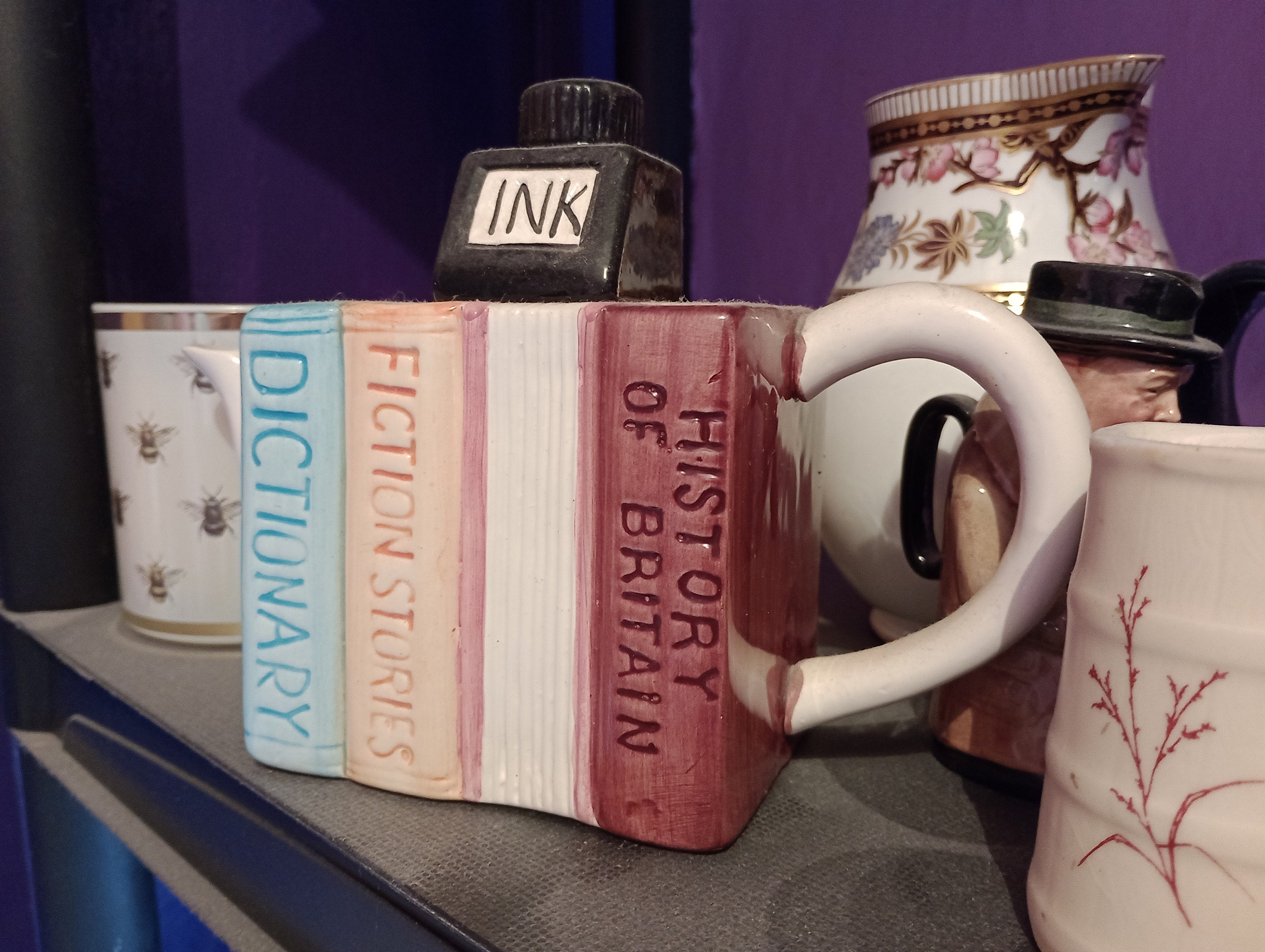 book teapot