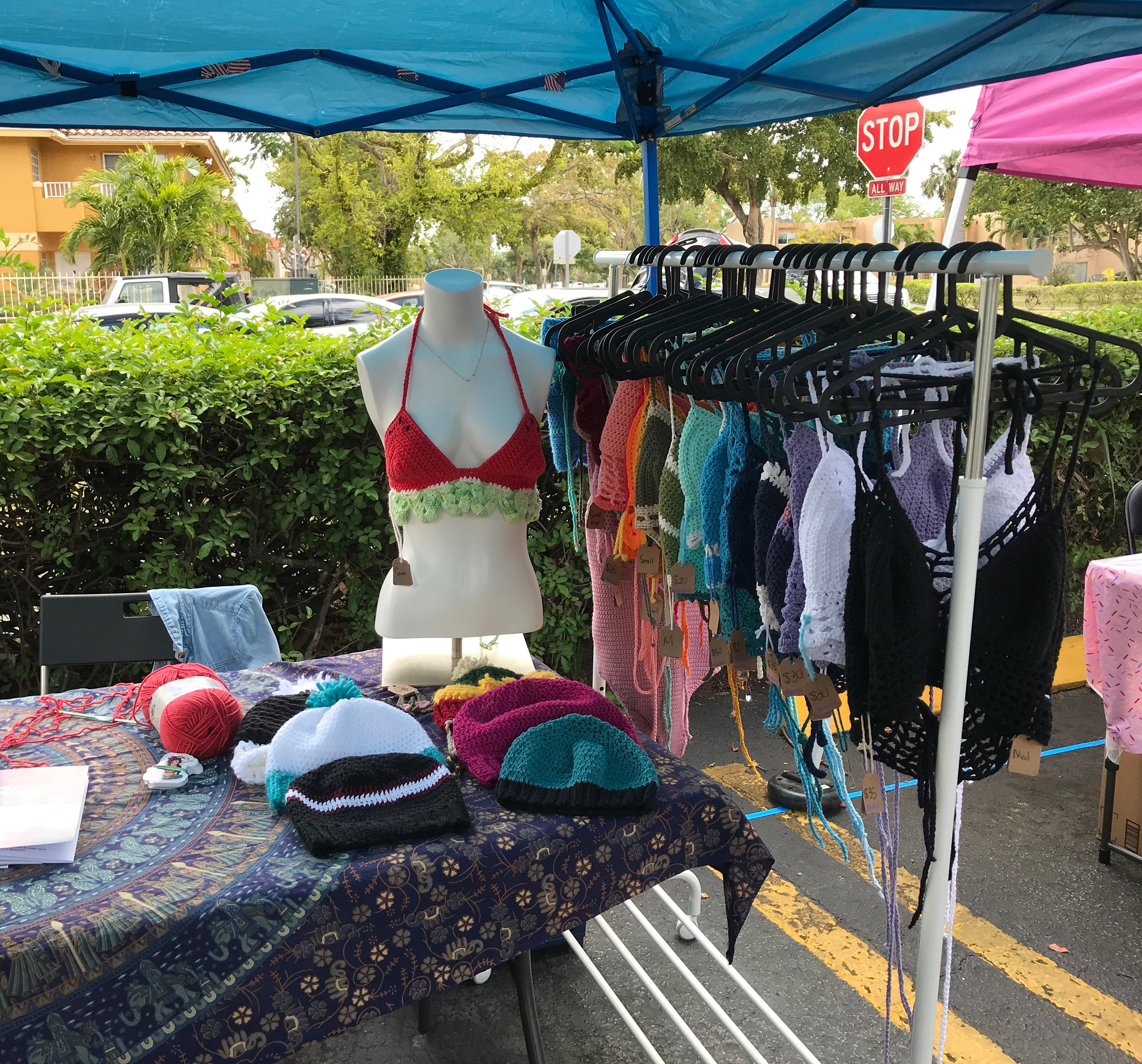 Craft Market Vendor Set Up Knot For U