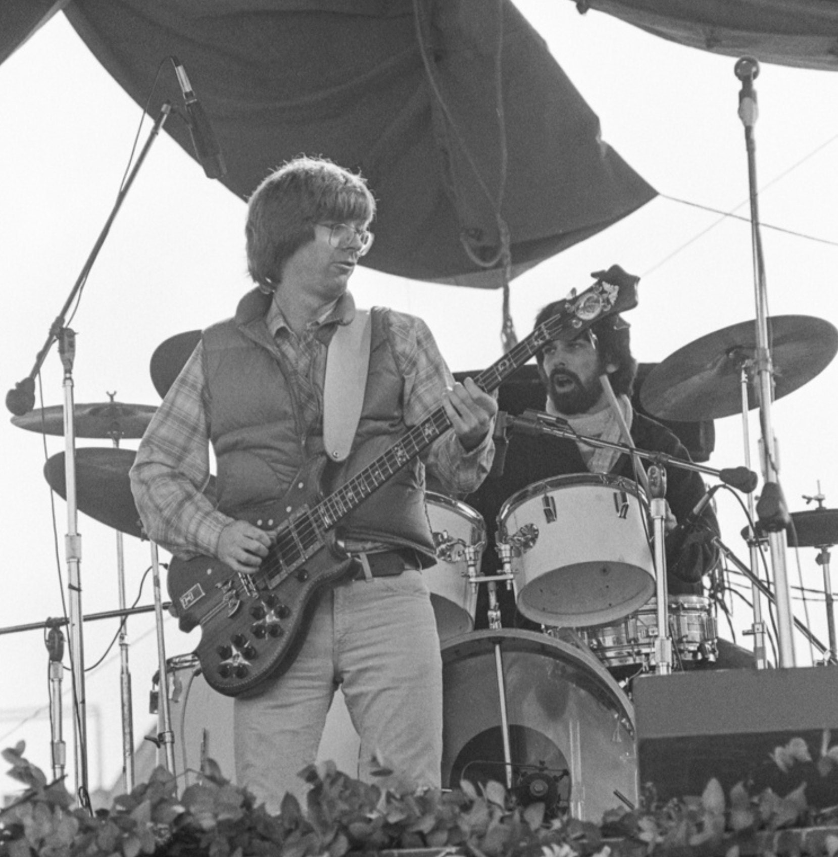 FatManRocks.com #gratefuldead #jerrygarcia #bobweir #phillesh #billkrutzman #mickeyhart #brentmydland #vincewelnick #deadandcompany #johnmayer #PigPen #BruceHornsby #RonMcKeran Grateful Dead Dead & Company Jerry Garcia Bobby Weir Phil Lesh Bill Kreutzmann Mickey Hart OUR FRIENDS, BillyGrass.ORG GratefulPoster.com GratefulSticker.com GratefulPatch.com DeadTee.com DeadHat.com