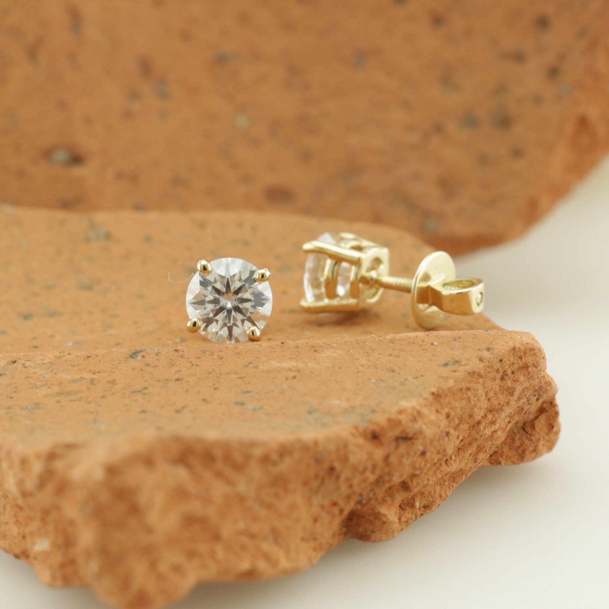 8mm Moissanite Earrings Stud