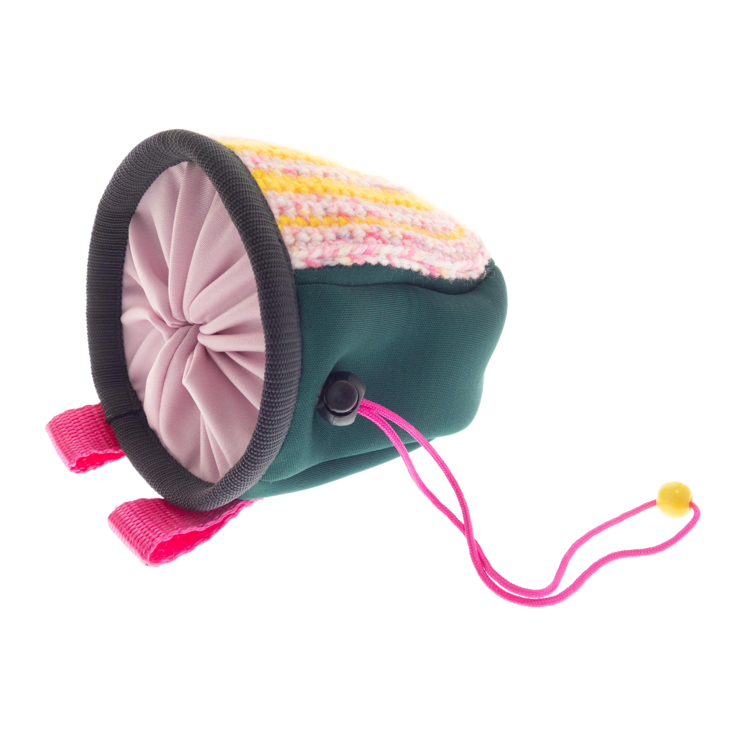 Stylish unisex climbing accessory, knit chalk bag with practical attach harness for gym and outdoor routes