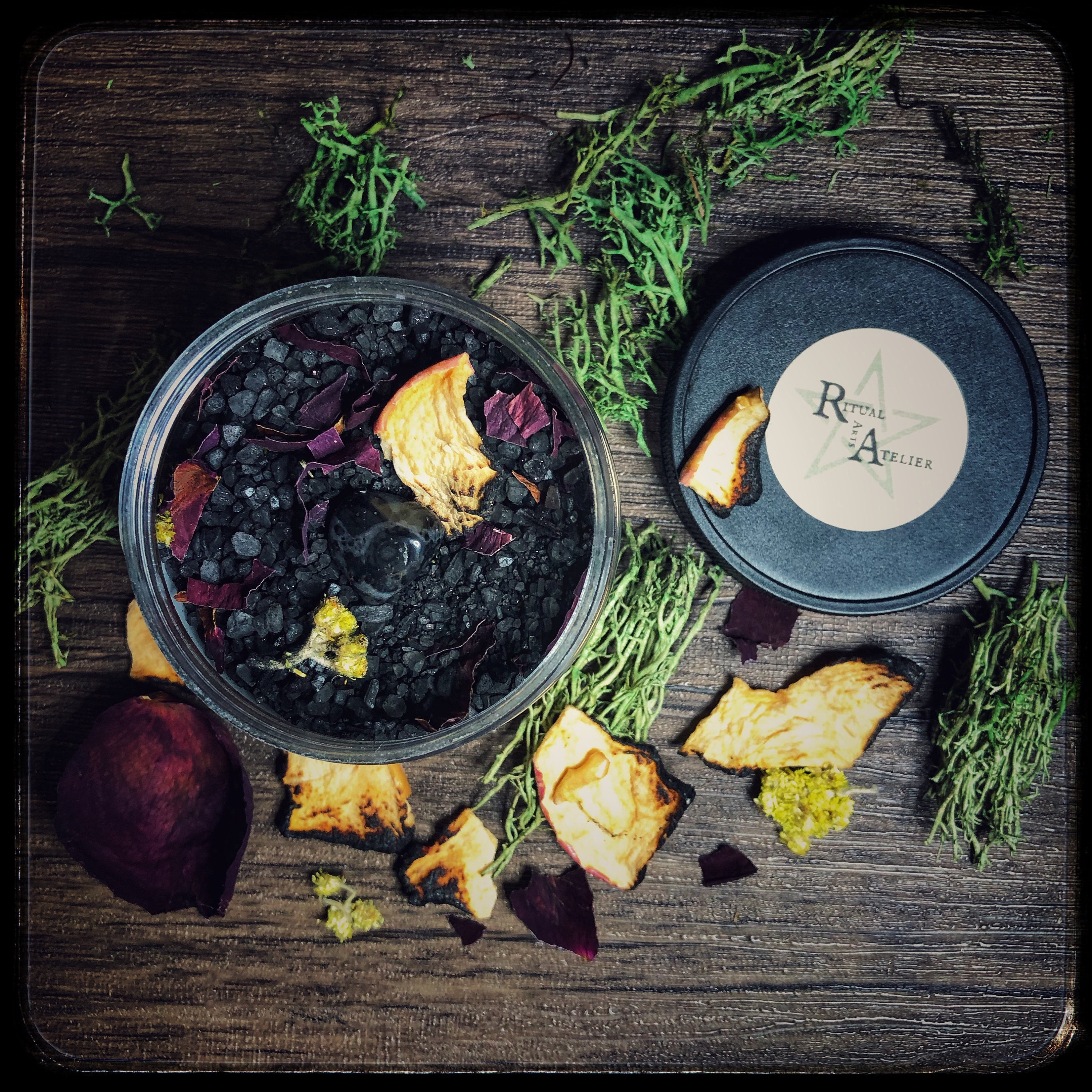 ritual arts atelier Lilith ritual bath salts