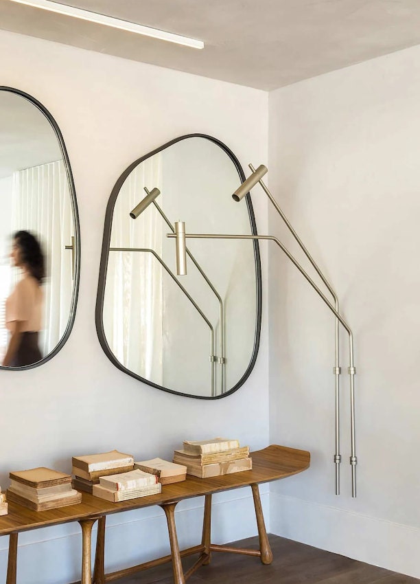 Irregular mirror