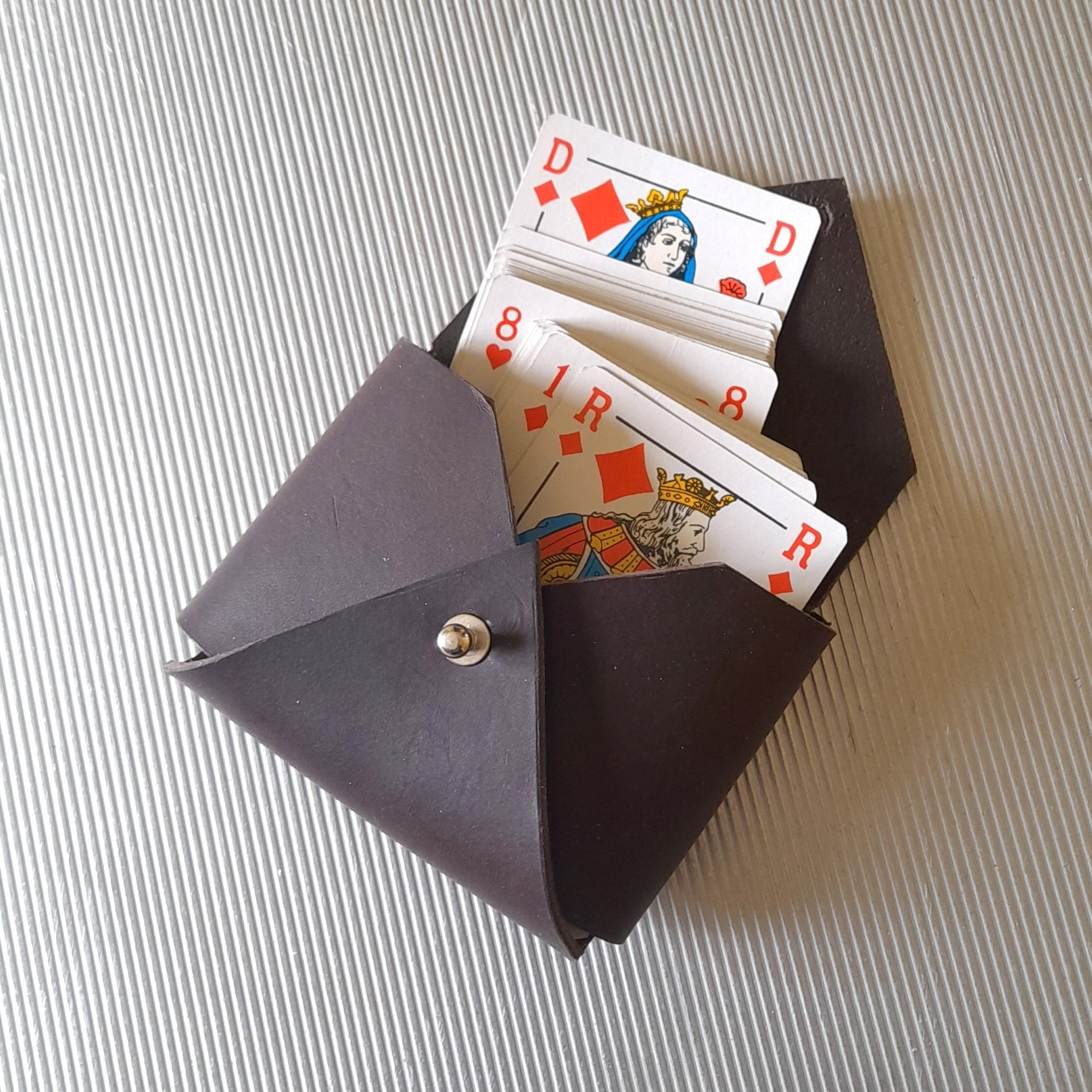 Etui en cuir pour cartes  à jouer by Gaston