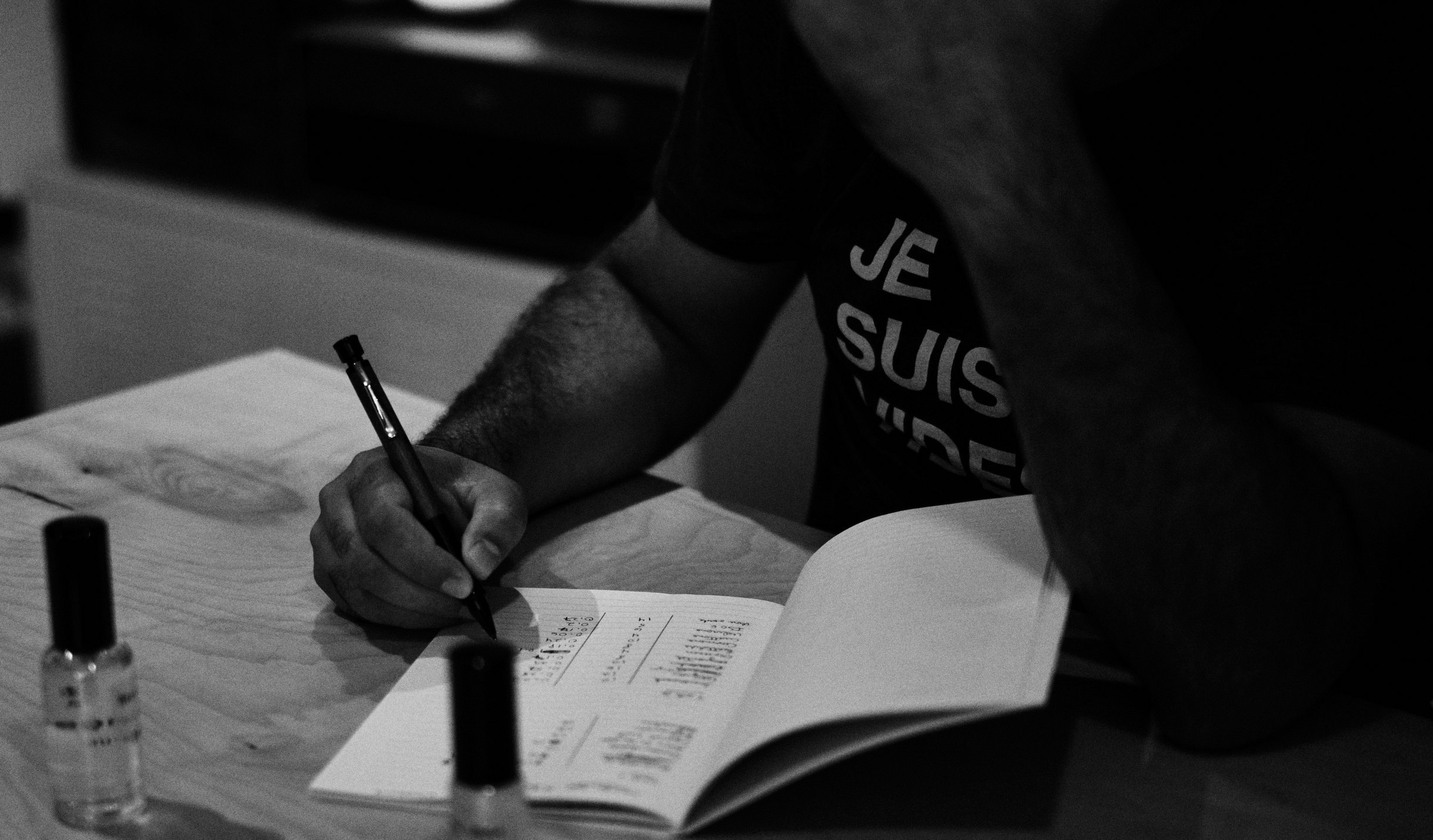 Le parfumeur Lucien Petipas écrit dans son carnet