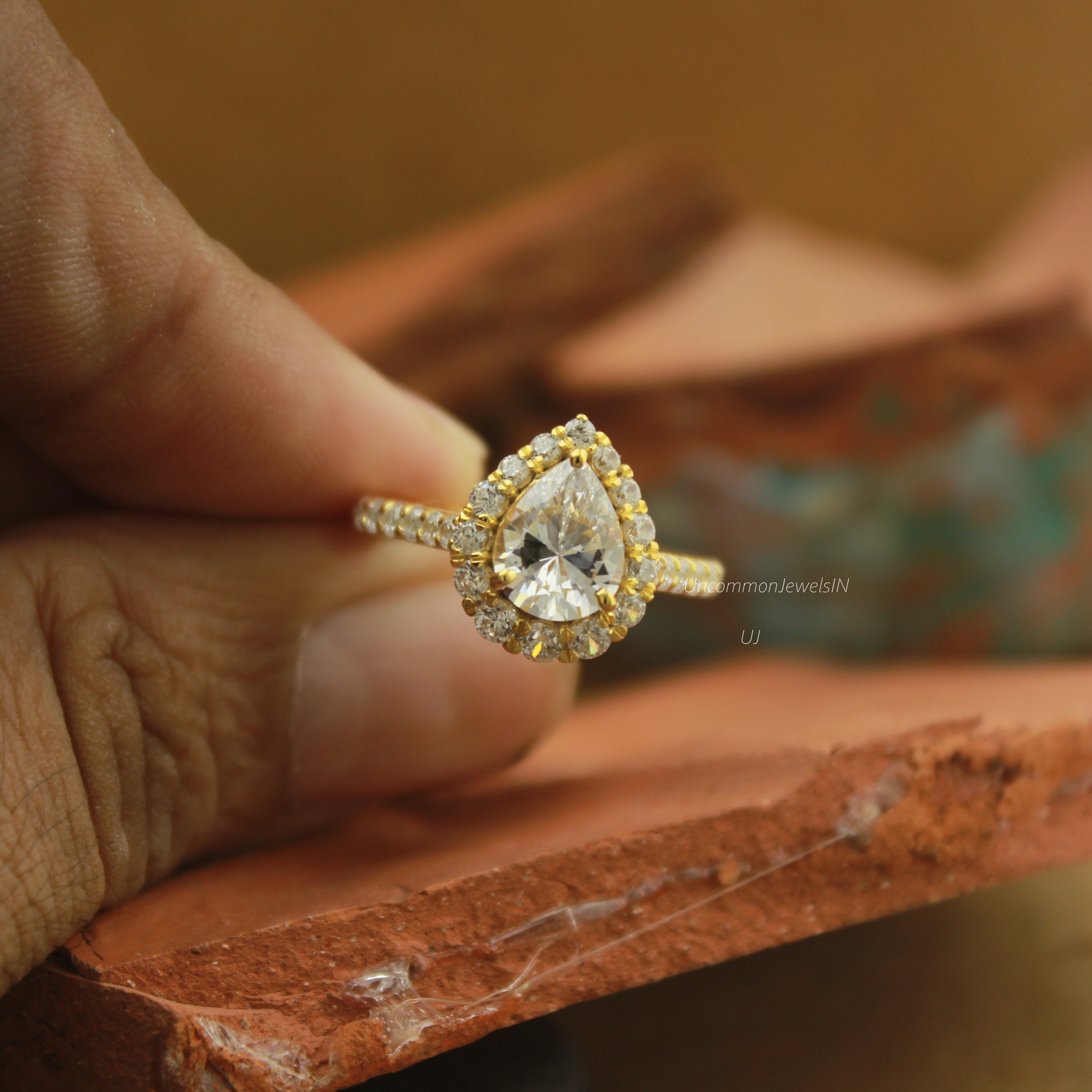 lab diamond ring, pear diamond ring, diamond ring gold