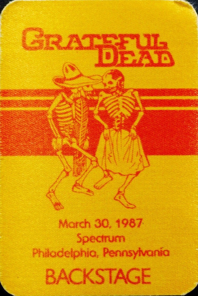FatManRocks.com #gratefuldead #jerrygarcia #bobweir #phillesh #billkrutzman #mickeyhart #brentmydland #vincewelnick #deadandcompany #johnmayer #PigPen #BruceHornsby #RonMcKeran Grateful Dead Dead & Company Jerry Garcia Bobby Weir Phil Lesh Bill Kreutzmann Mickey Hart FAMILY, BillyGrass.ORG GratefulPoster.com GratefulSticker.com GratefulPatch.com DeadTee.com DeadHat.com Follow Link to Listen :LiveGrateful - YouTube