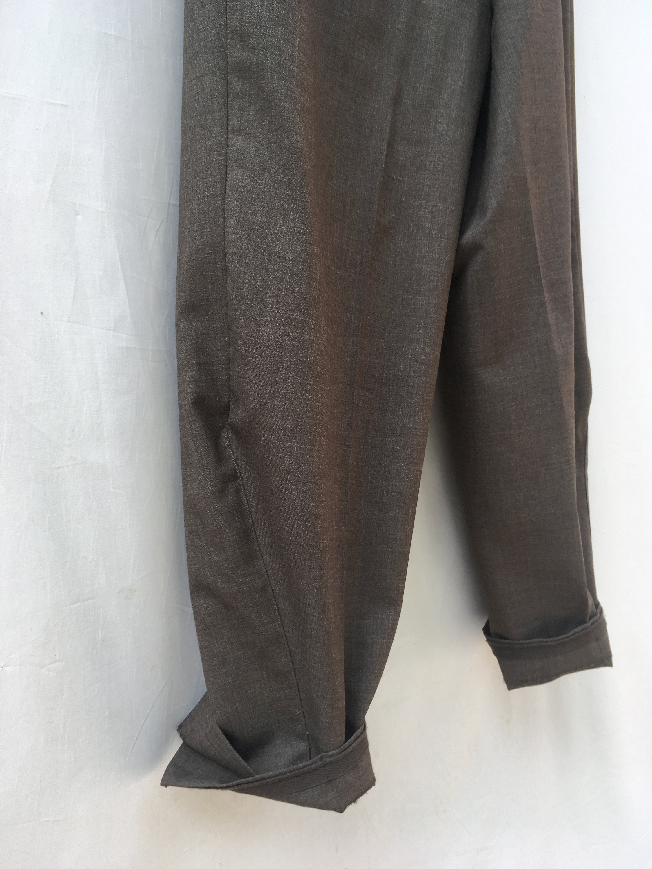 https://www.loladarling.com/listing/654325675/genderless-pantalone-pura-lana