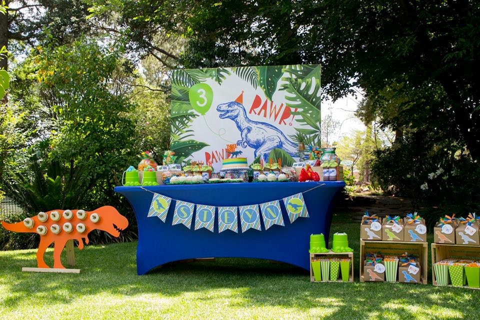 Dinosaur Birthday Ideas | Little Printables Shop | Dinosaur Invitation | Dinosaur Birthday Party Ideas | Dinosaur Party Ideas | Dinosaur Party Decorations | Dinosaur Party Decor | Dinosaur Party Favors | Dinosaur Party Food Ideas | Dinosaur Cookies