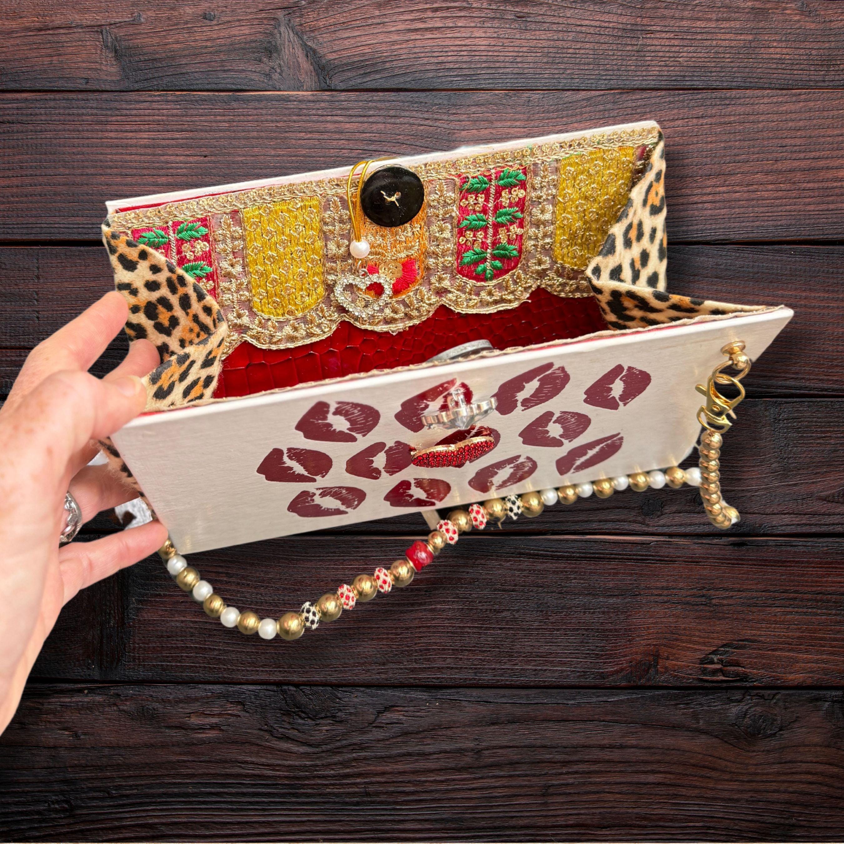 Inside of the I Kissed Shara Wheeler book purse