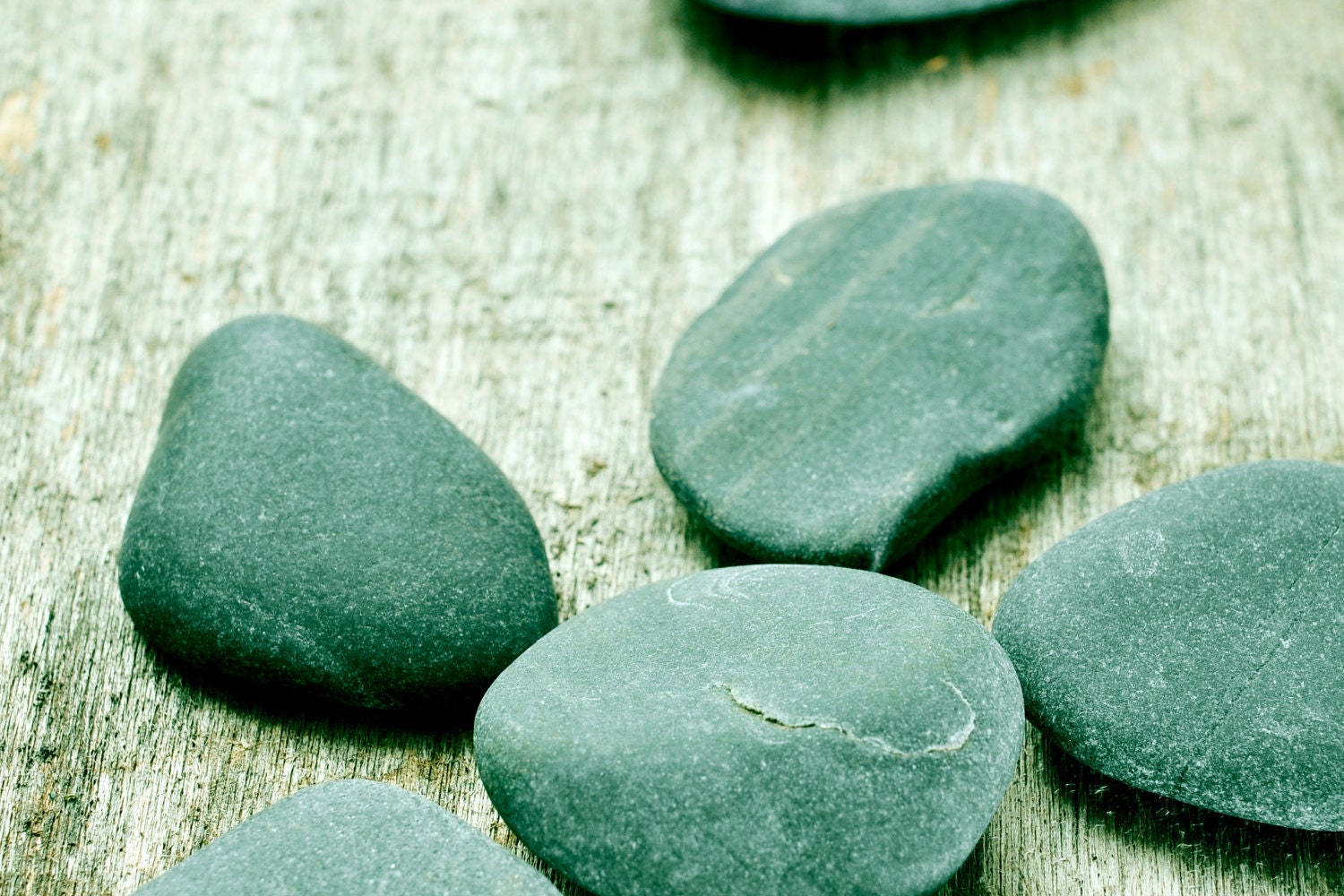 green stones for heart chakra