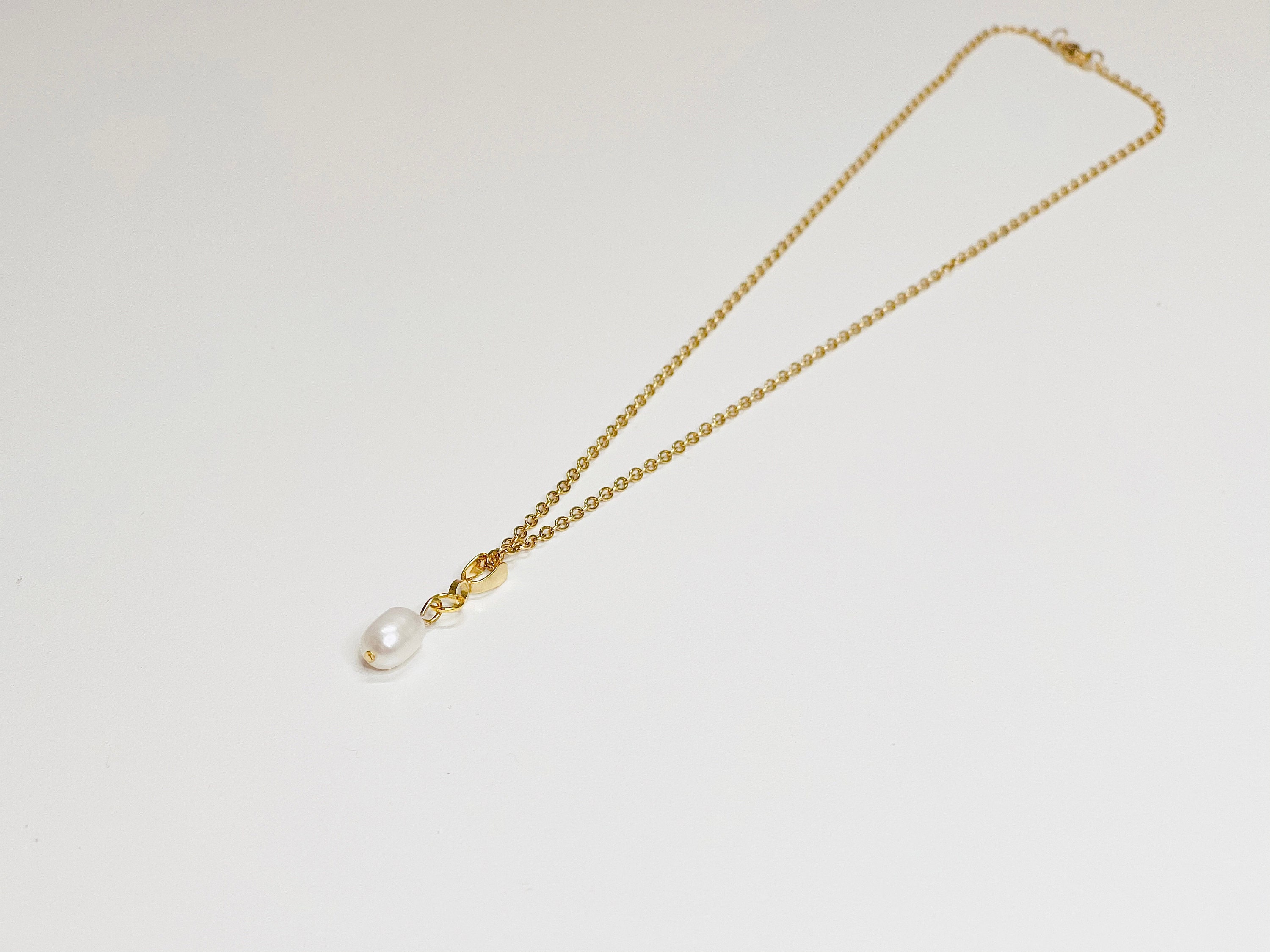 Single Pearl Necklace