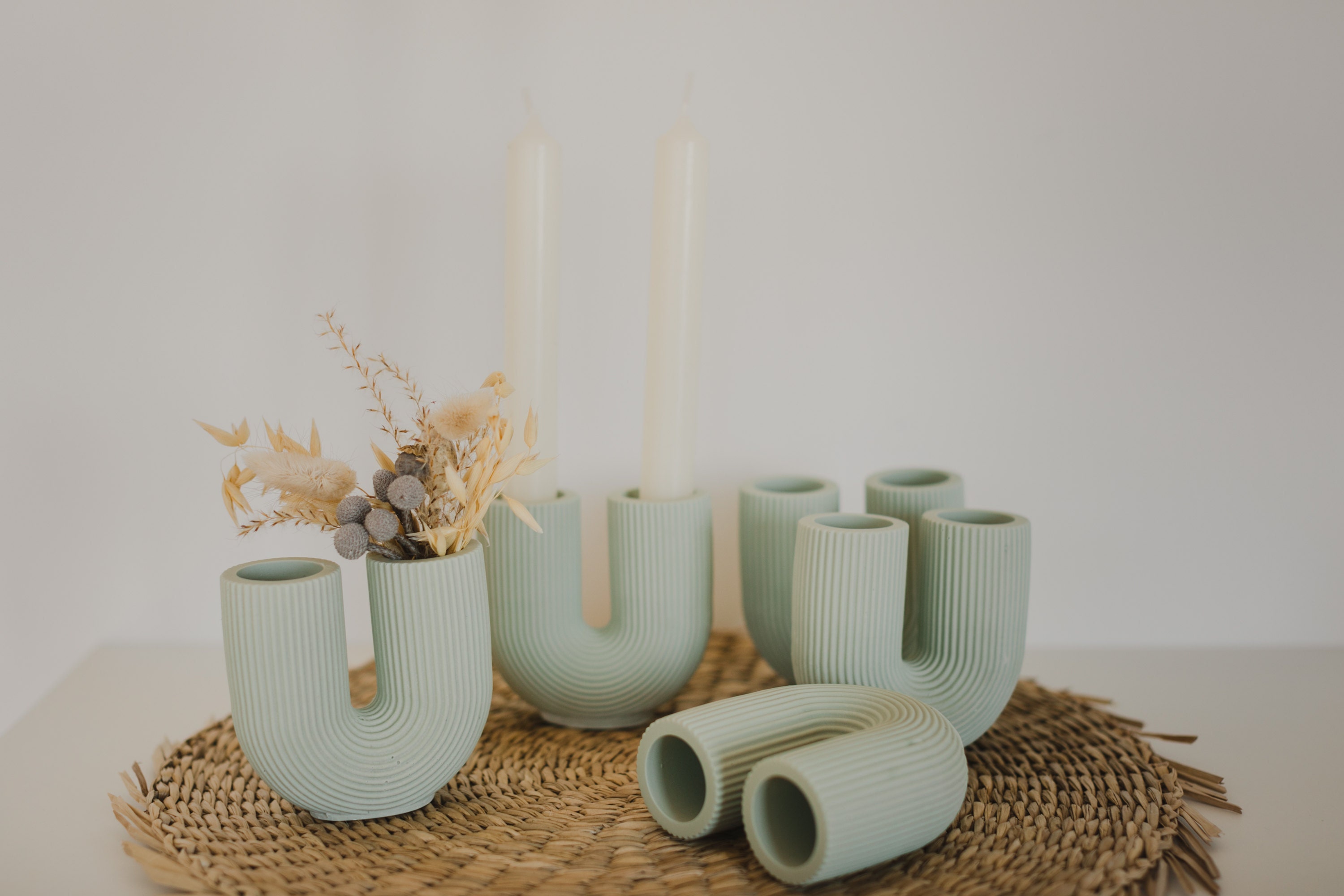 grüne kleine Vase U-Form