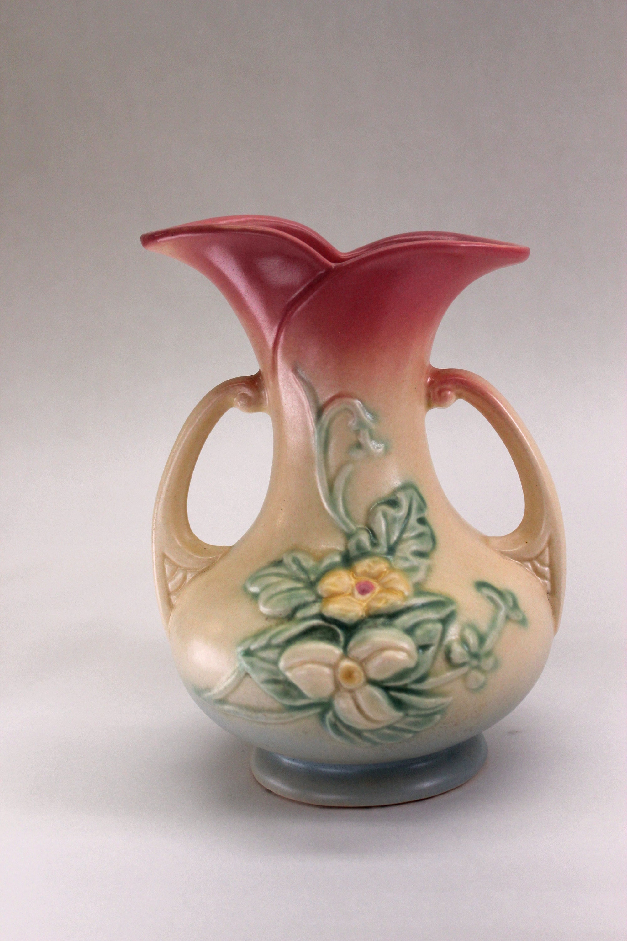 Hull Art Pottery tulip-top vase
