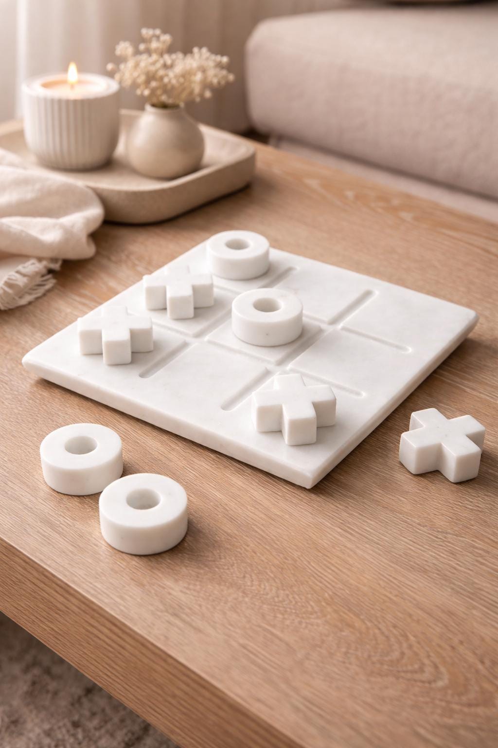 white marble Tic Tac