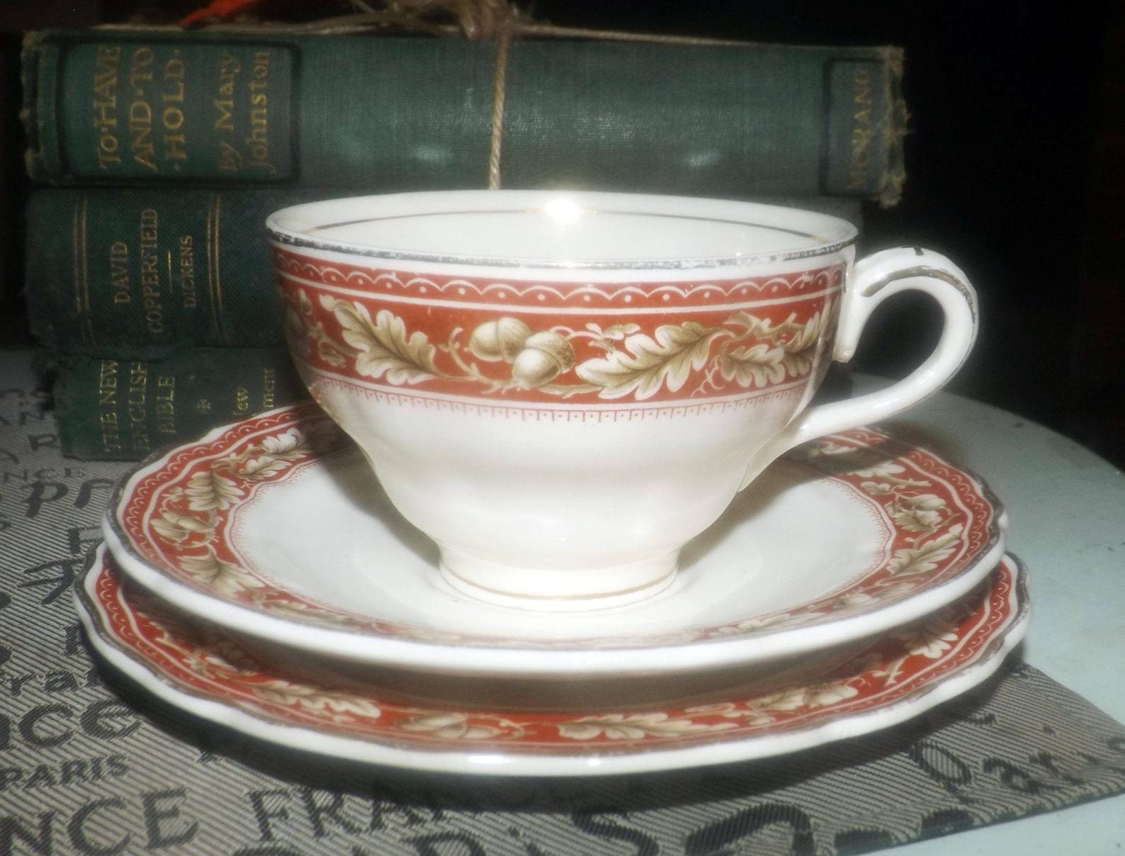 Vintage and antique tableware is making a huge comeback in restaurants