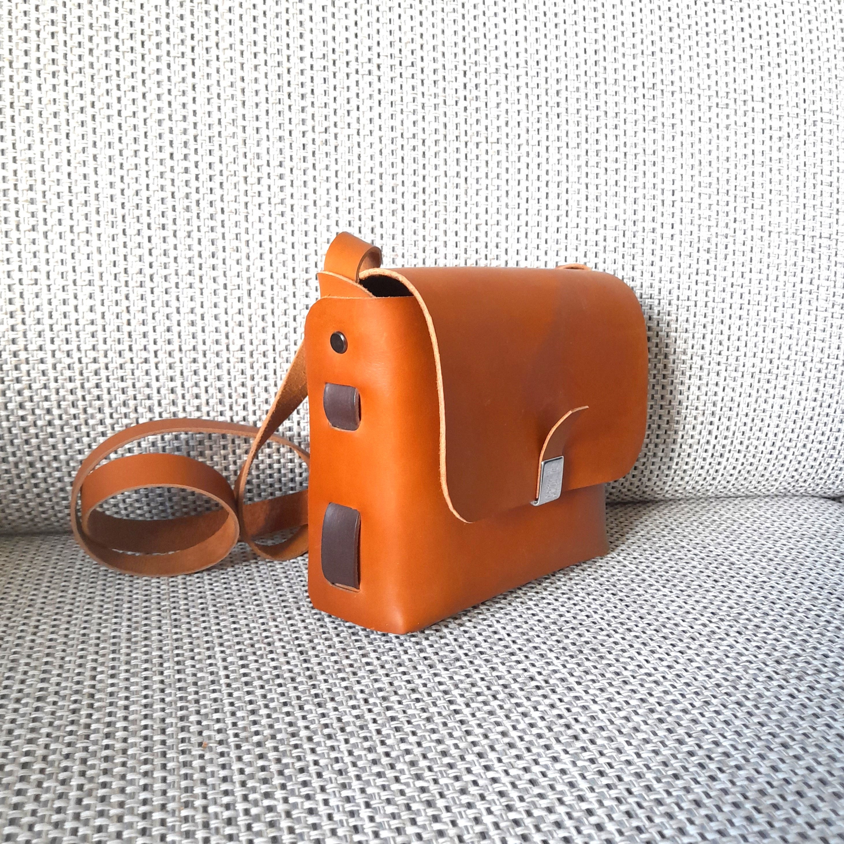 Petit sac Carré en cuir Barénia
