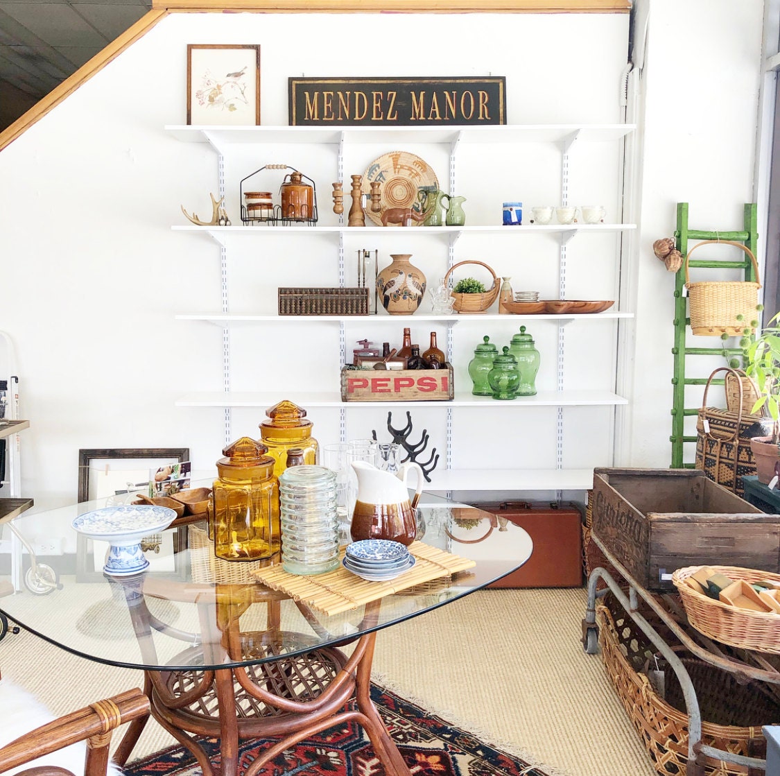Mendez Manor Vintage Shop & Home
