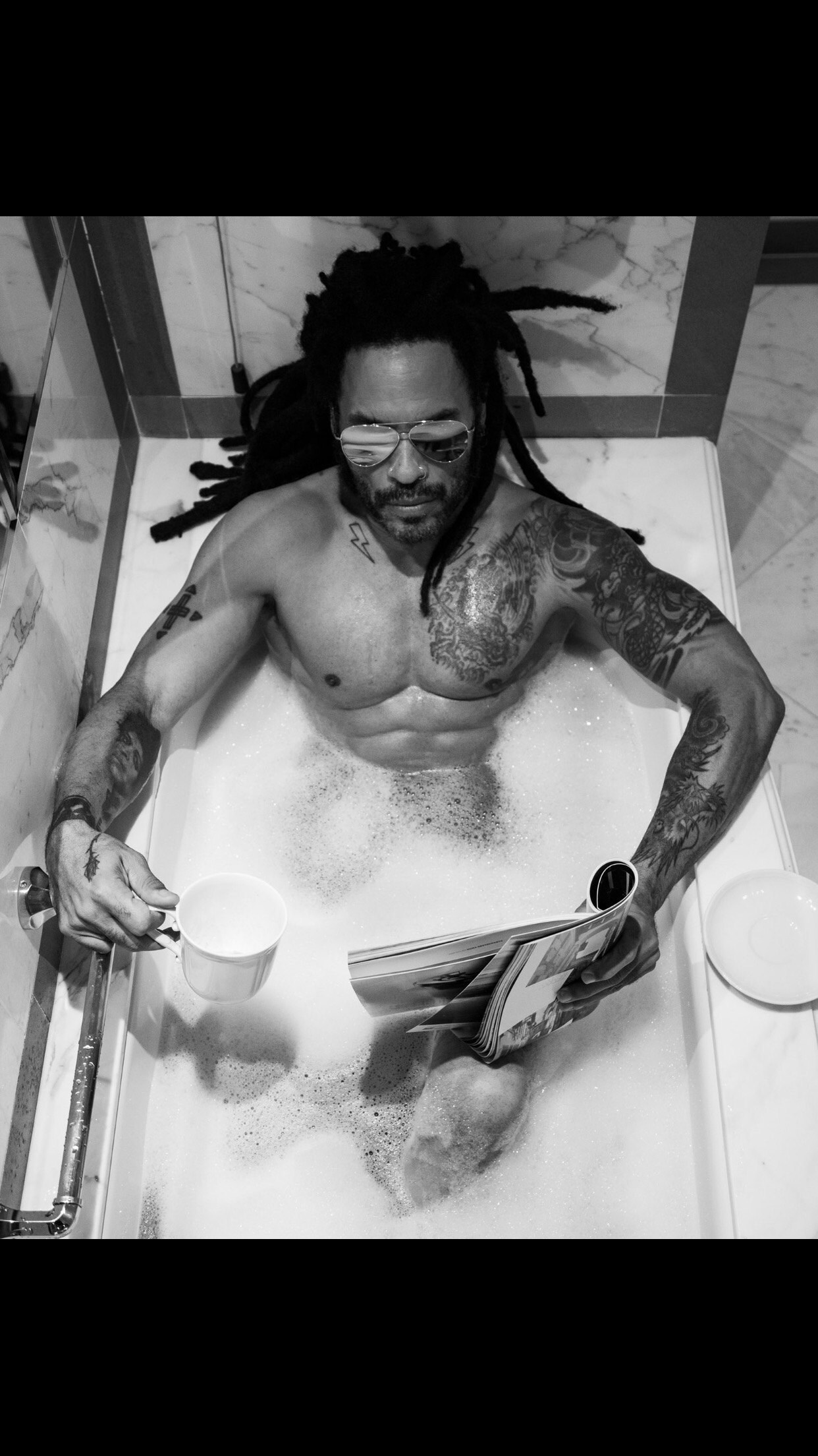 VISUAL👁️🍬🍭ECSTASY-Lenny Kravitz