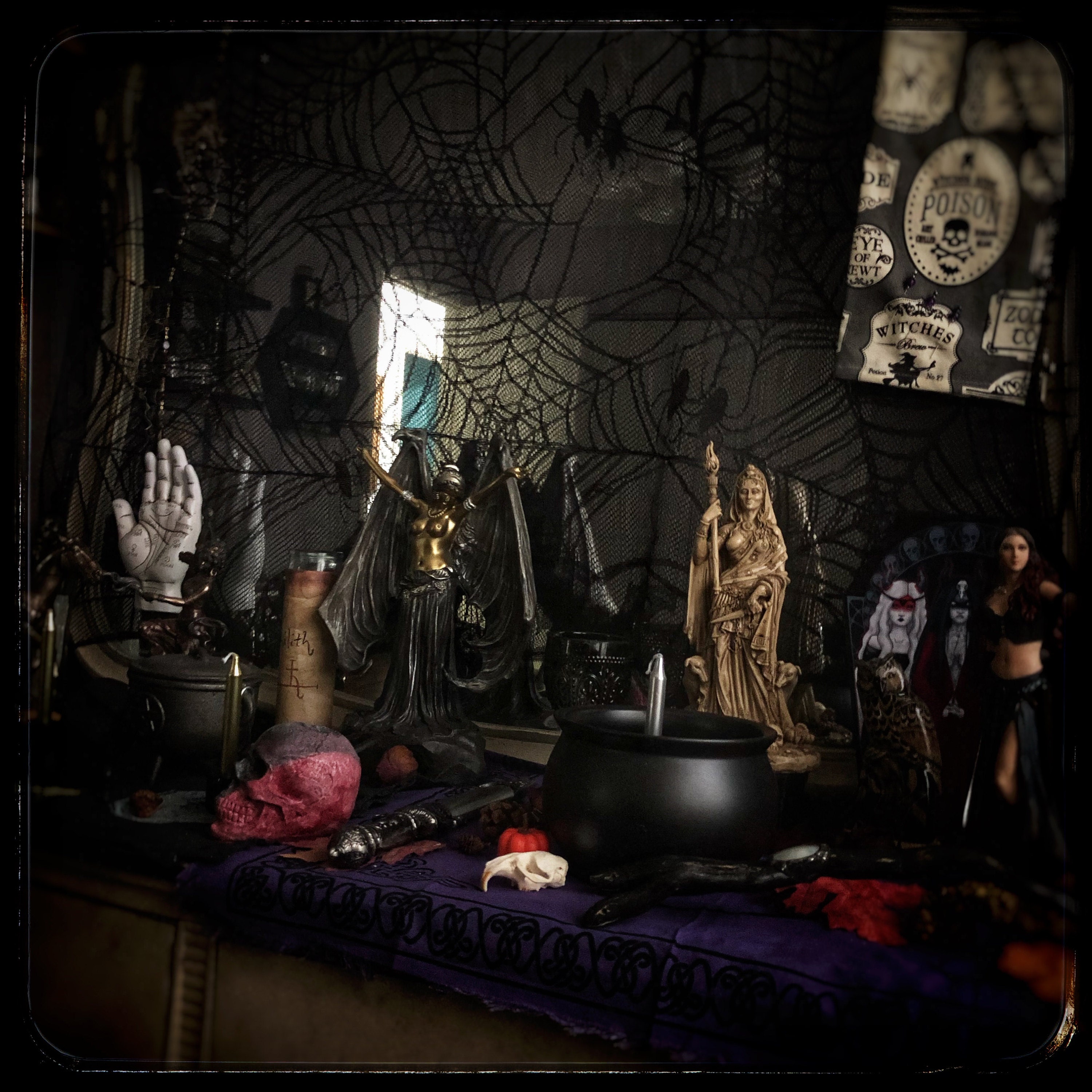 Dark goddess altar
