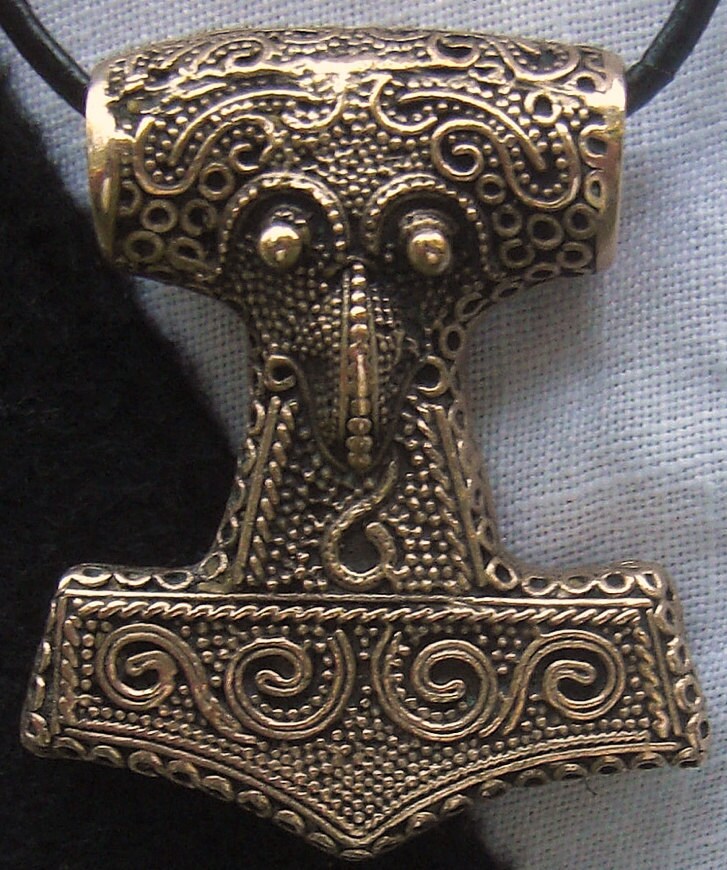 Commercial reproduction of the original Skåne Mjölnir