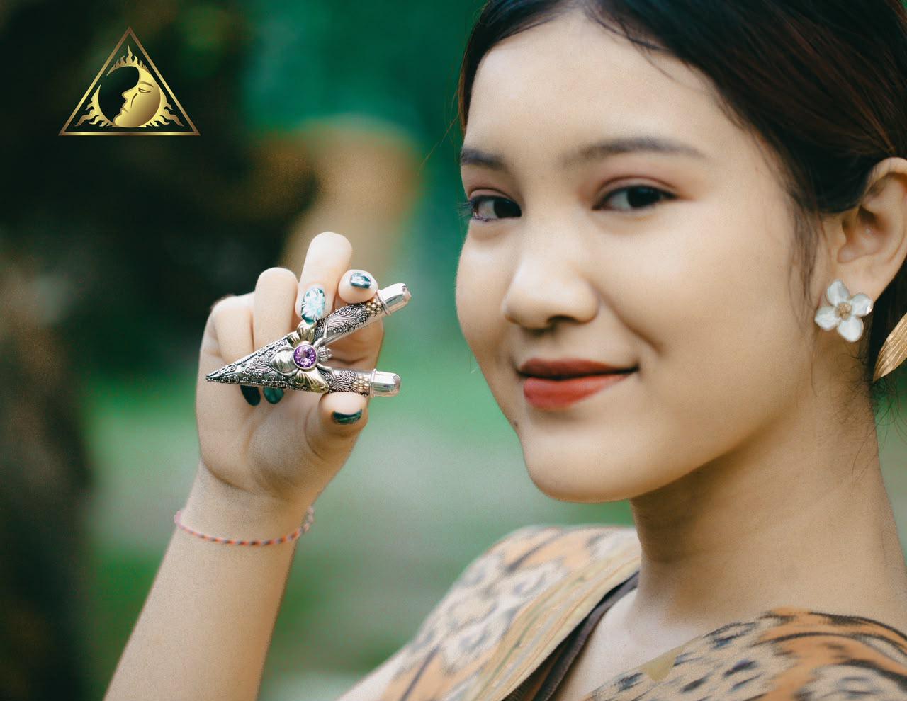 Luxury kuripe with silver and gold ornament by Dewata Studio