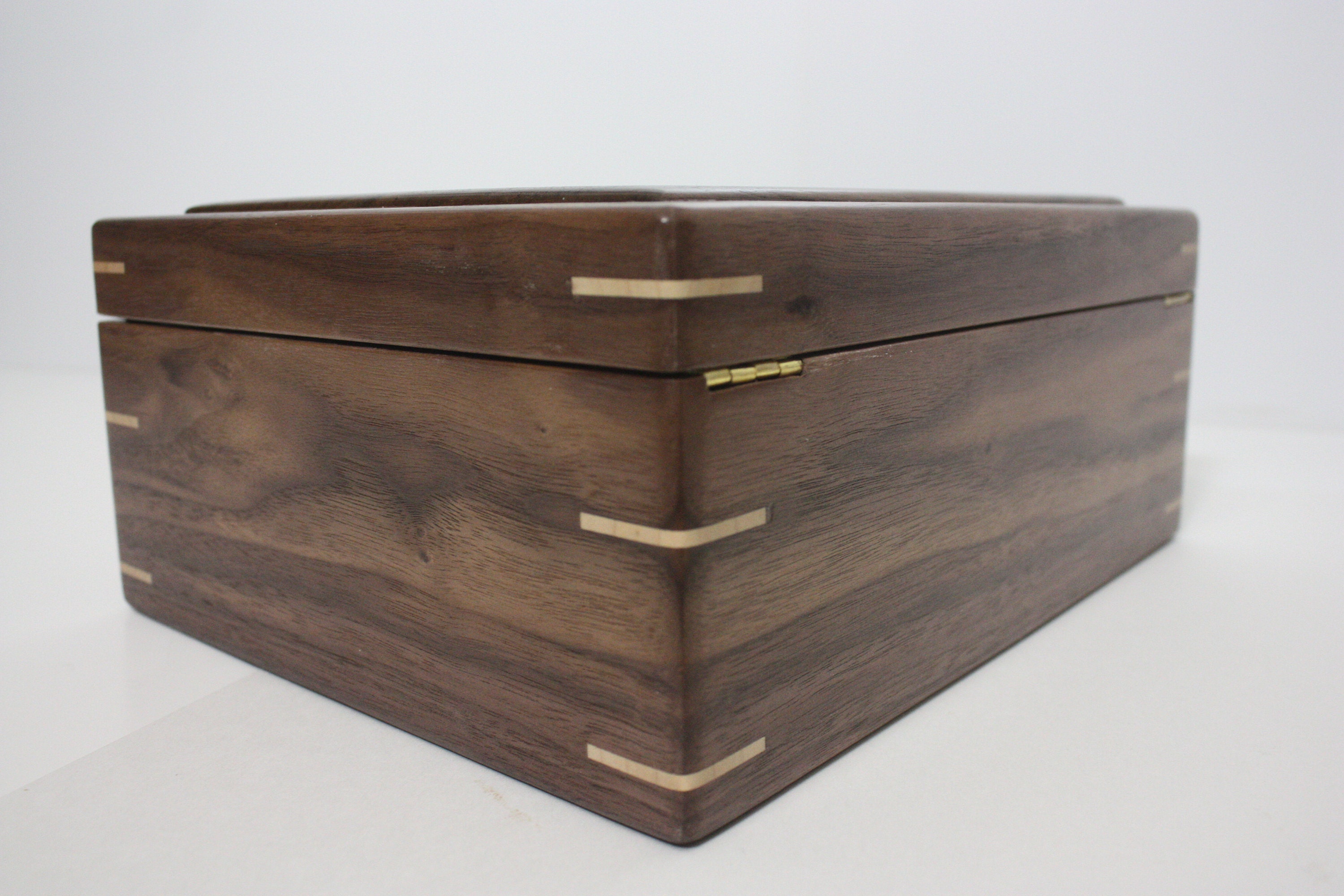 Locking Box with Quadrant Hinges